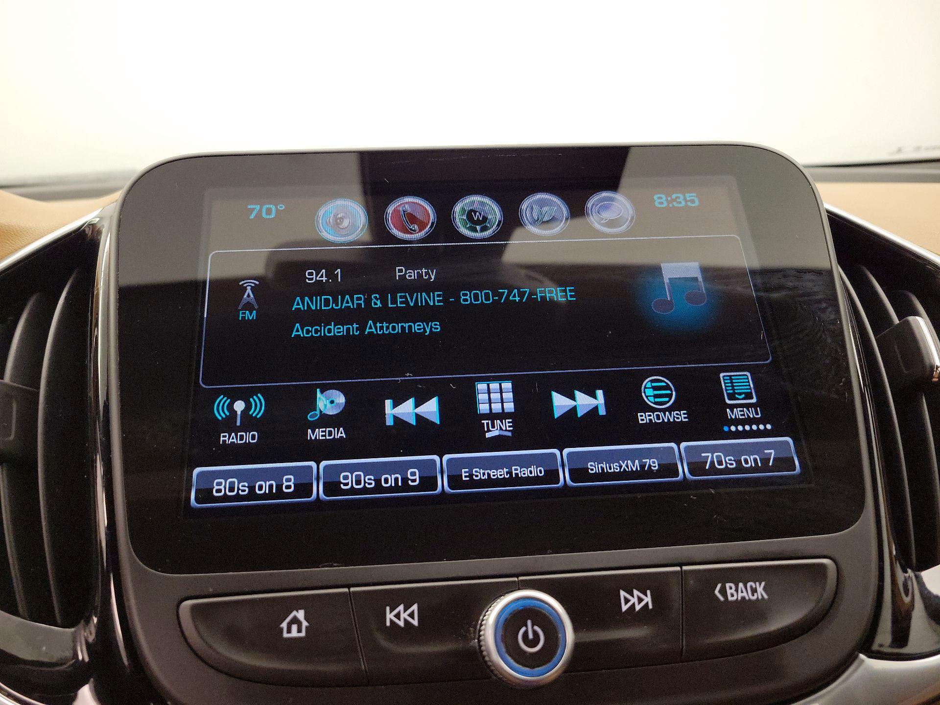 Thumbnail: 2018 Chevrolet Volt - 16