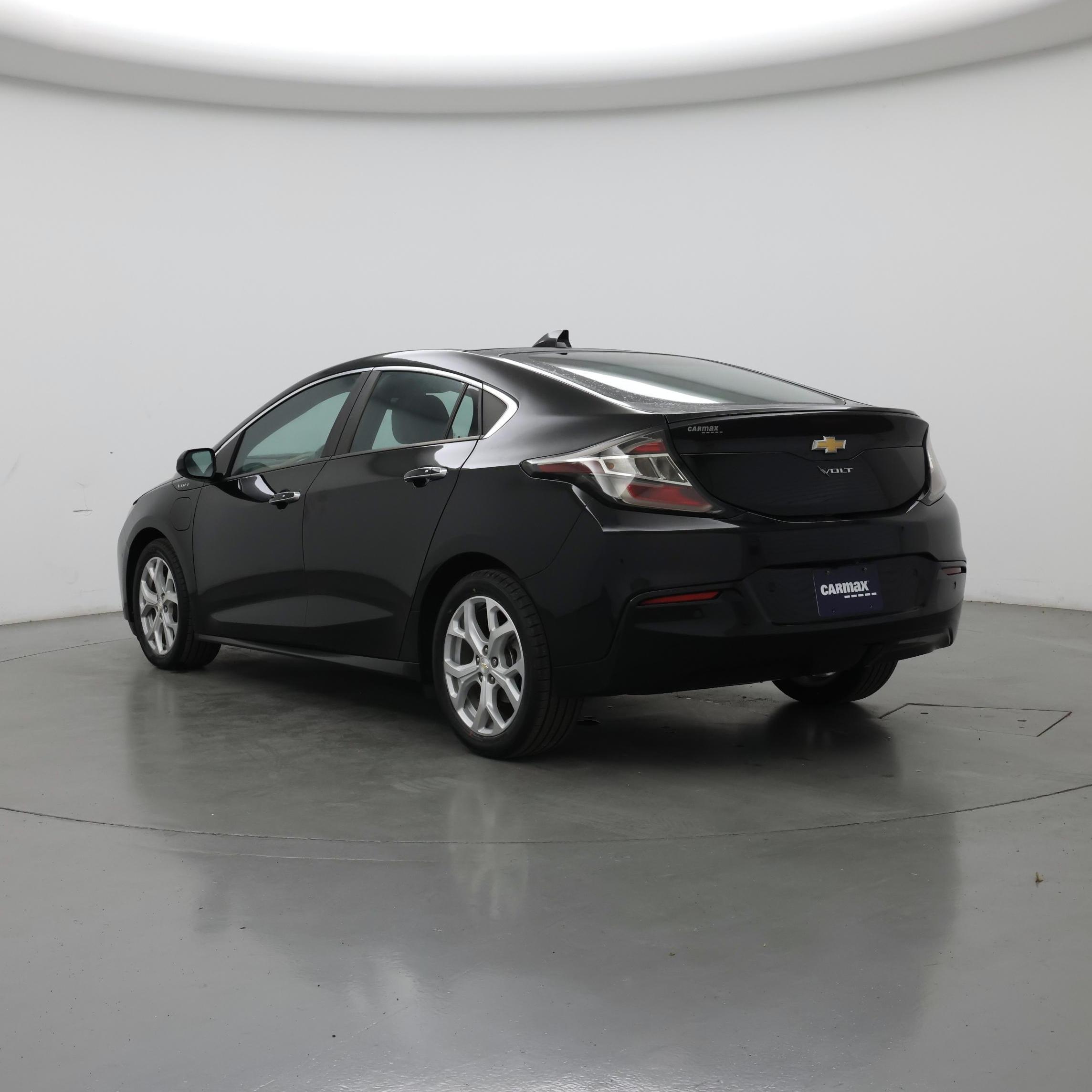 Thumbnail: 2018 Chevrolet Volt - 2