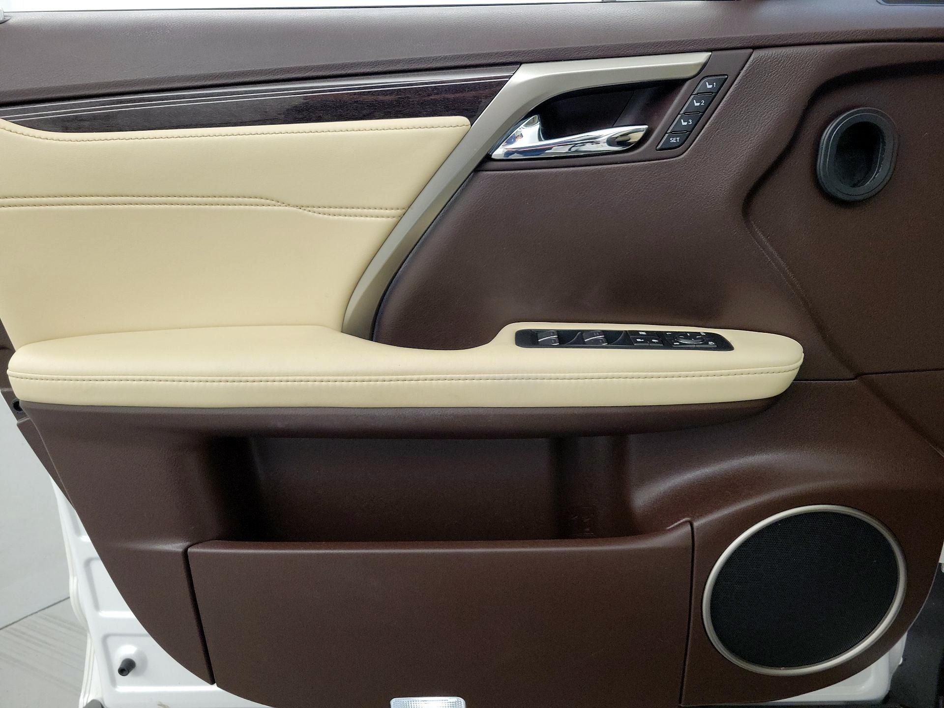 Thumbnail: 2018 Lexus RX - 12