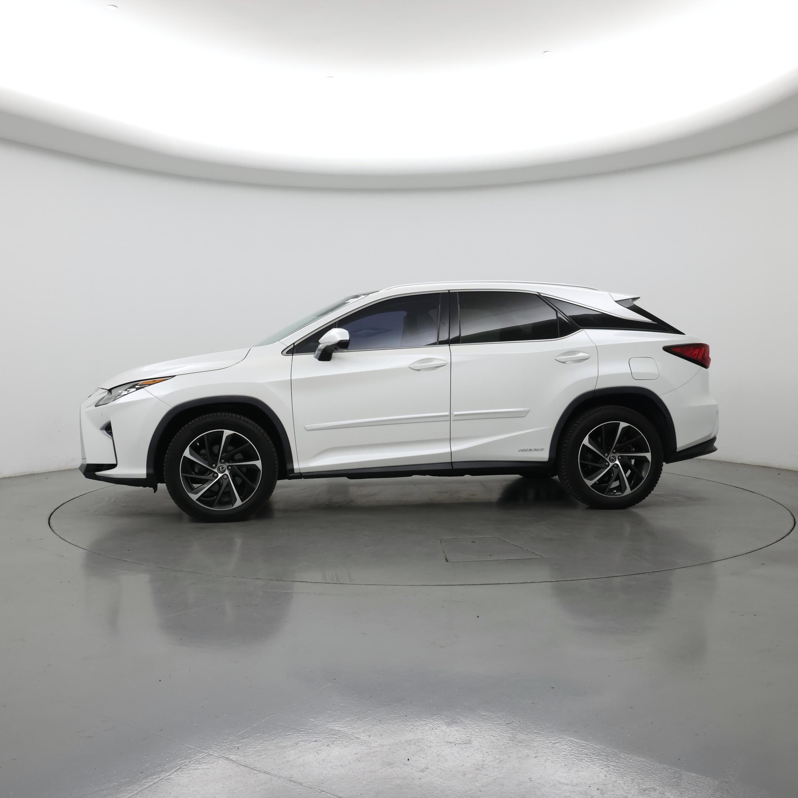 Thumbnail: 2018 Lexus RX - 3