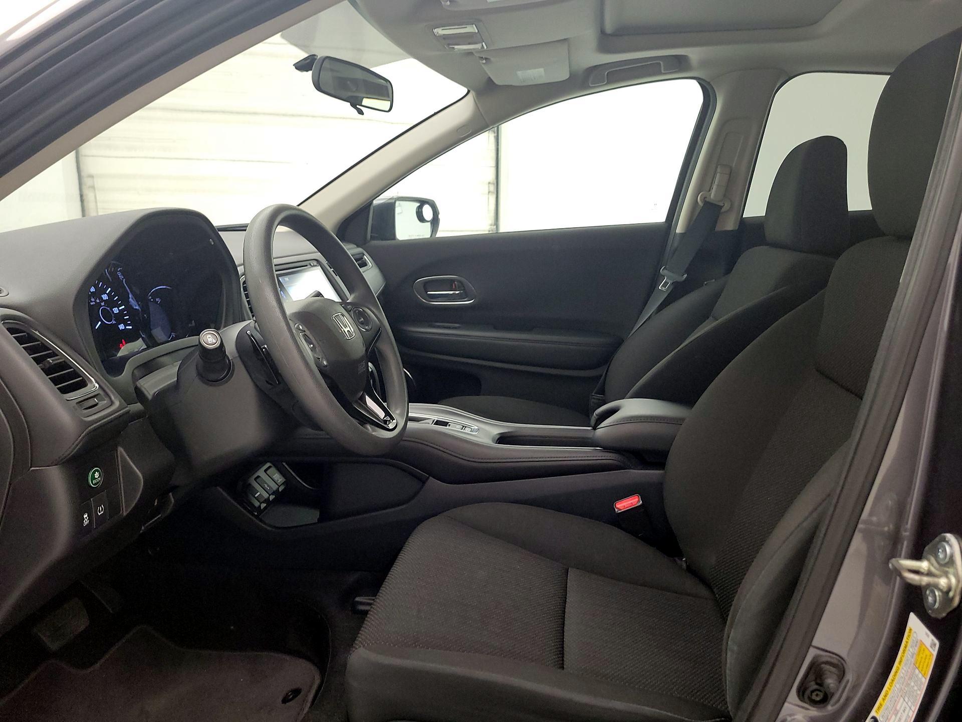 Thumbnail: 2018 Honda HR-V - 11