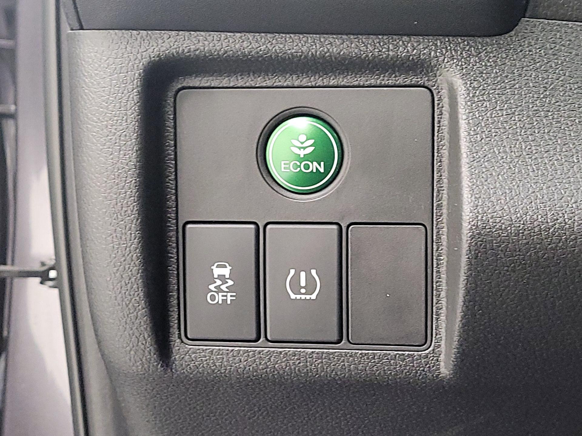 Thumbnail: 2018 Honda HR-V - 13