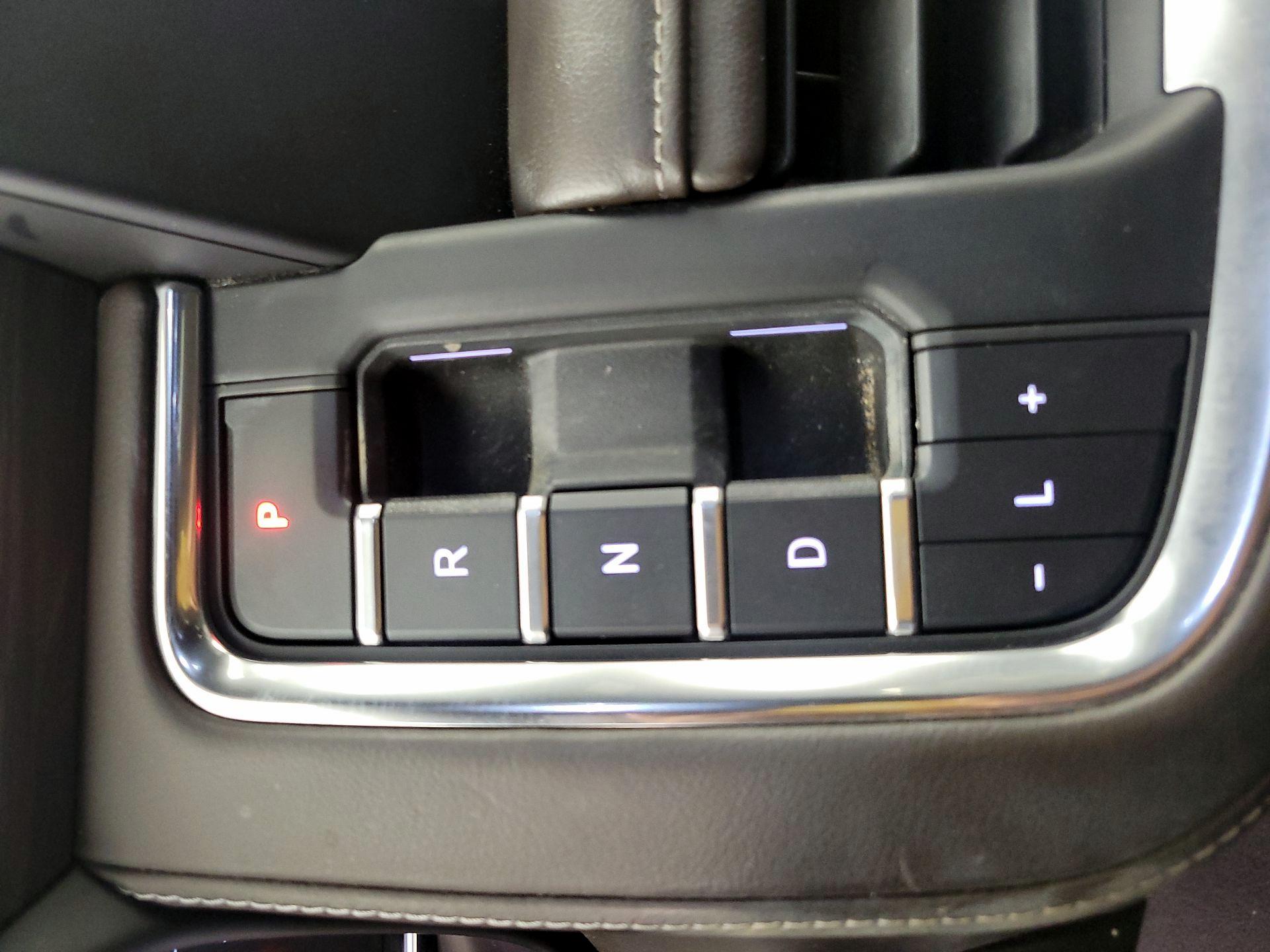 Thumbnail: 2023 Chevrolet Tahoe - 17