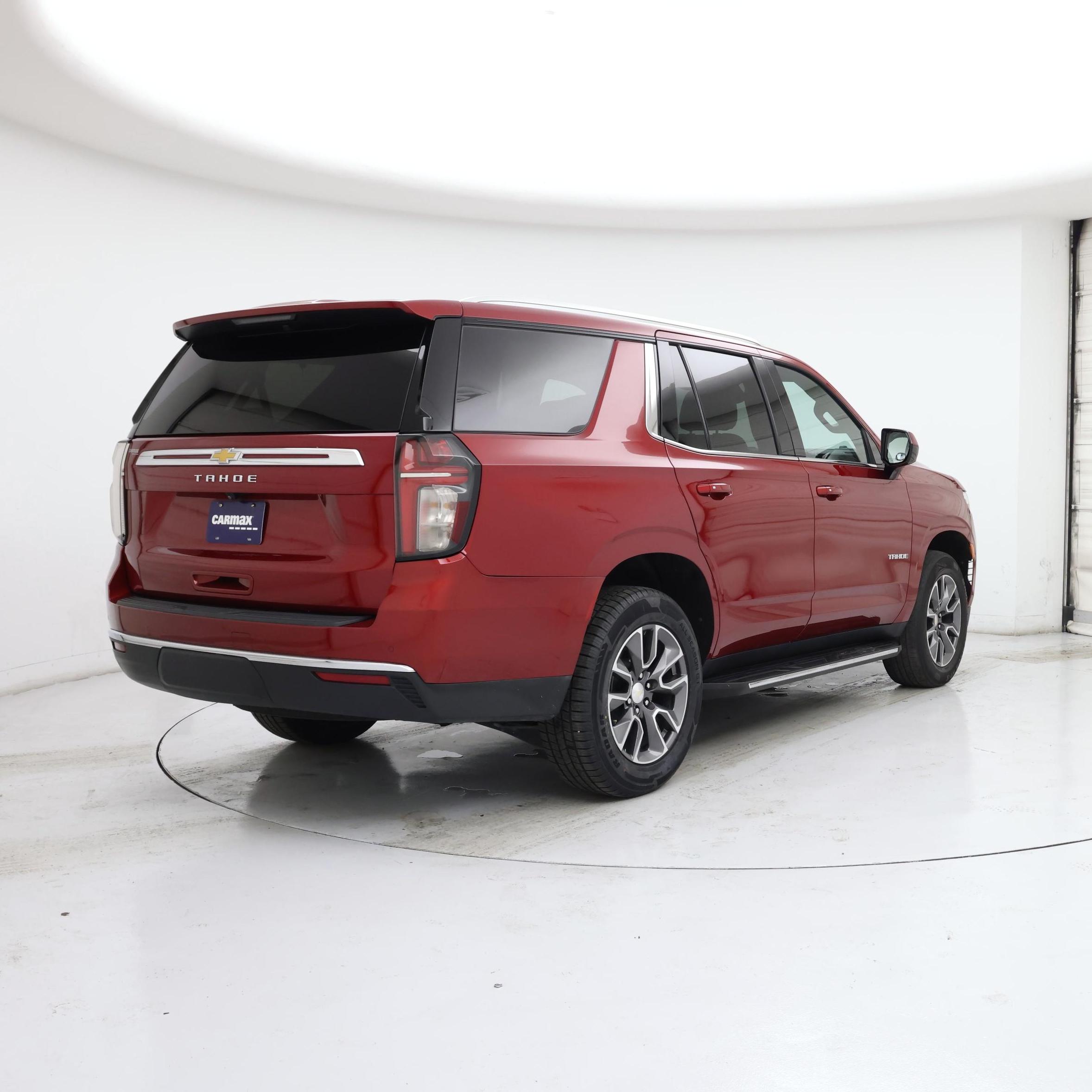 Thumbnail: 2023 Chevrolet Tahoe - 8