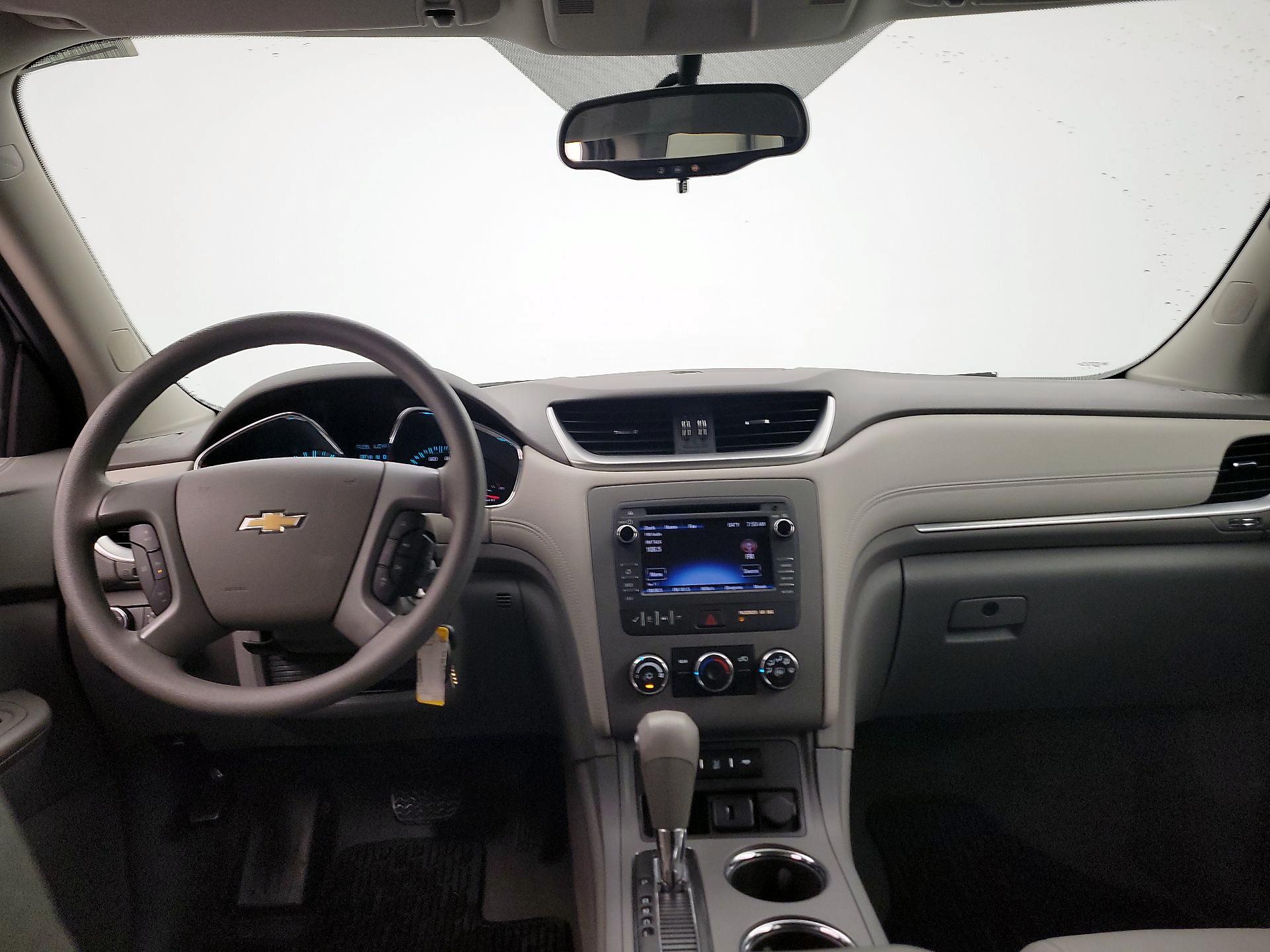 Thumbnail: 2017 Chevrolet Traverse - 9