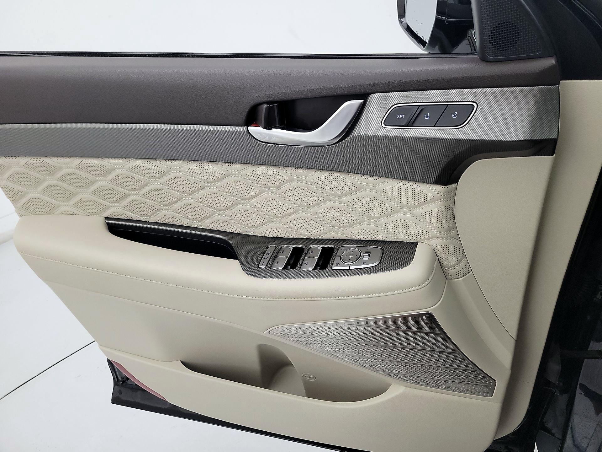 Thumbnail: 2020 Hyundai Palisade - 12