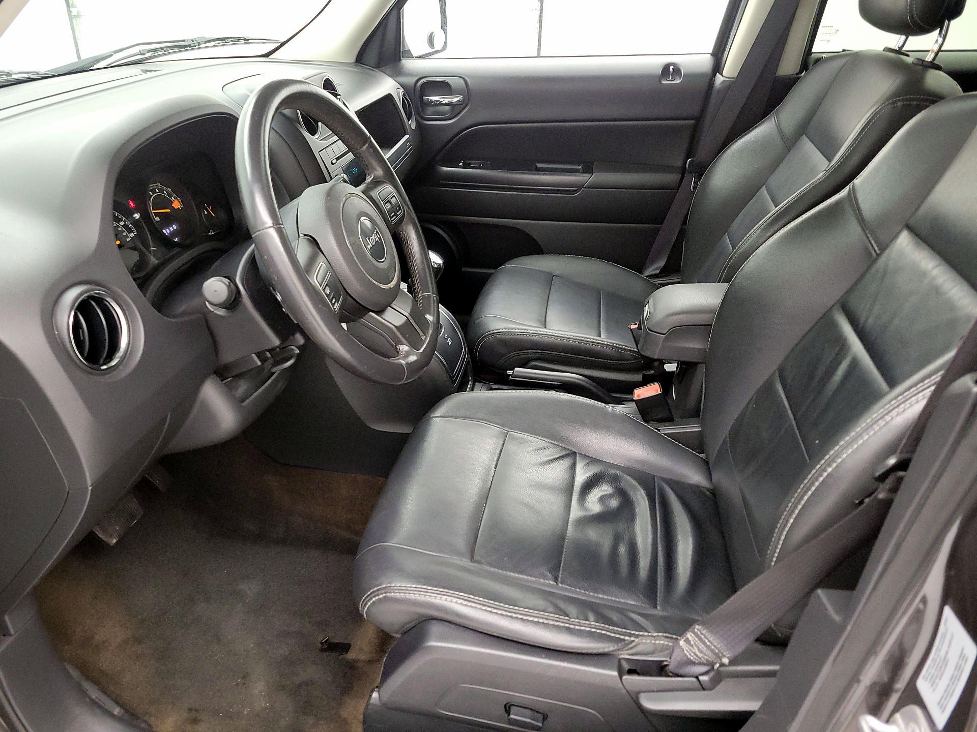 Thumbnail: 2015 Jeep Patriot - 11