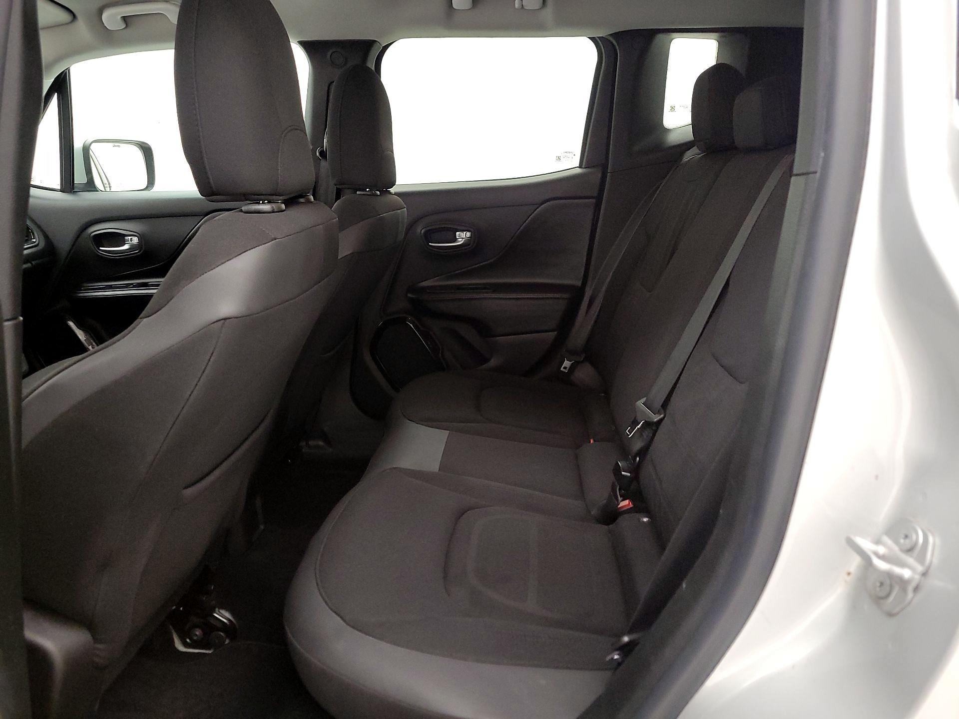 Thumbnail: 2017 Jeep Renegade - 19