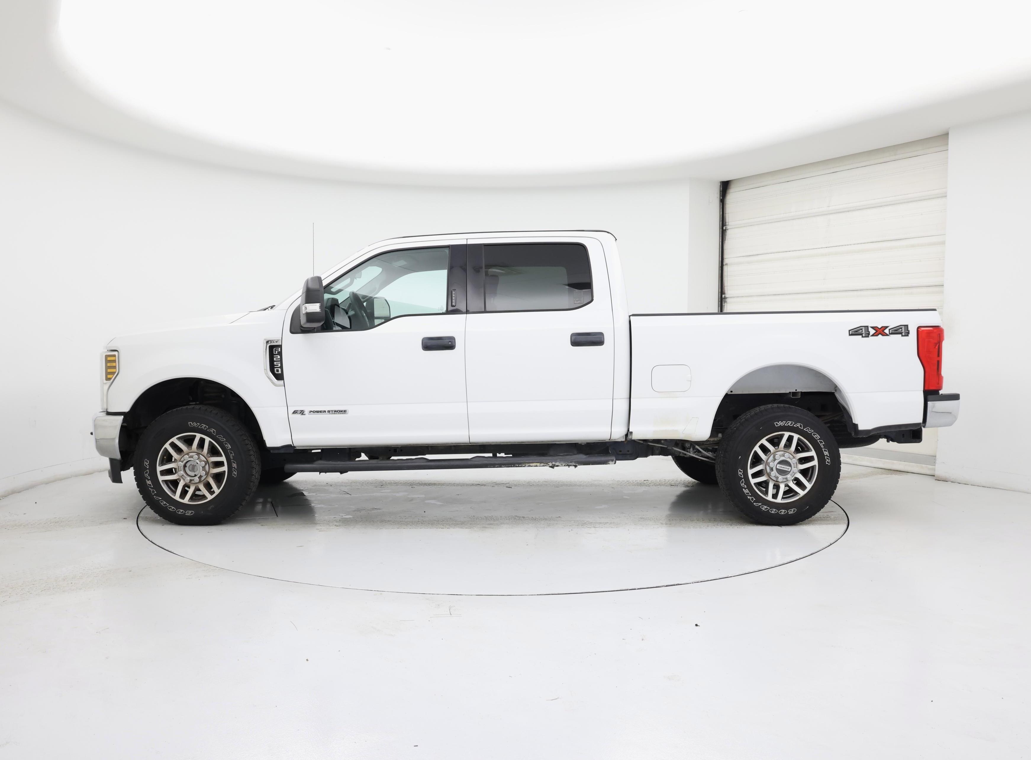 Thumbnail: 2018 Ford F-250 - 3