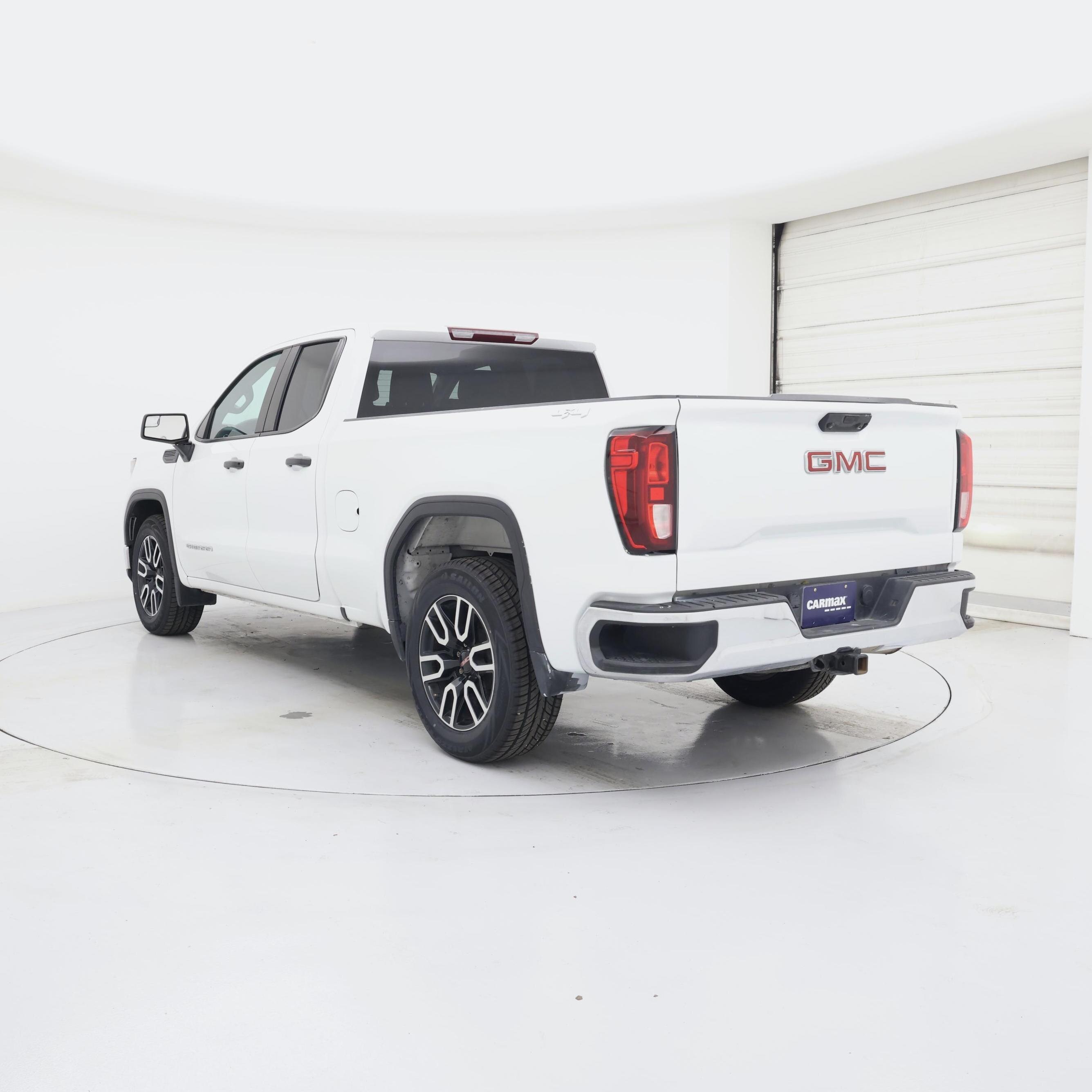 Thumbnail: 2023 GMC Sierra 1500 - 2