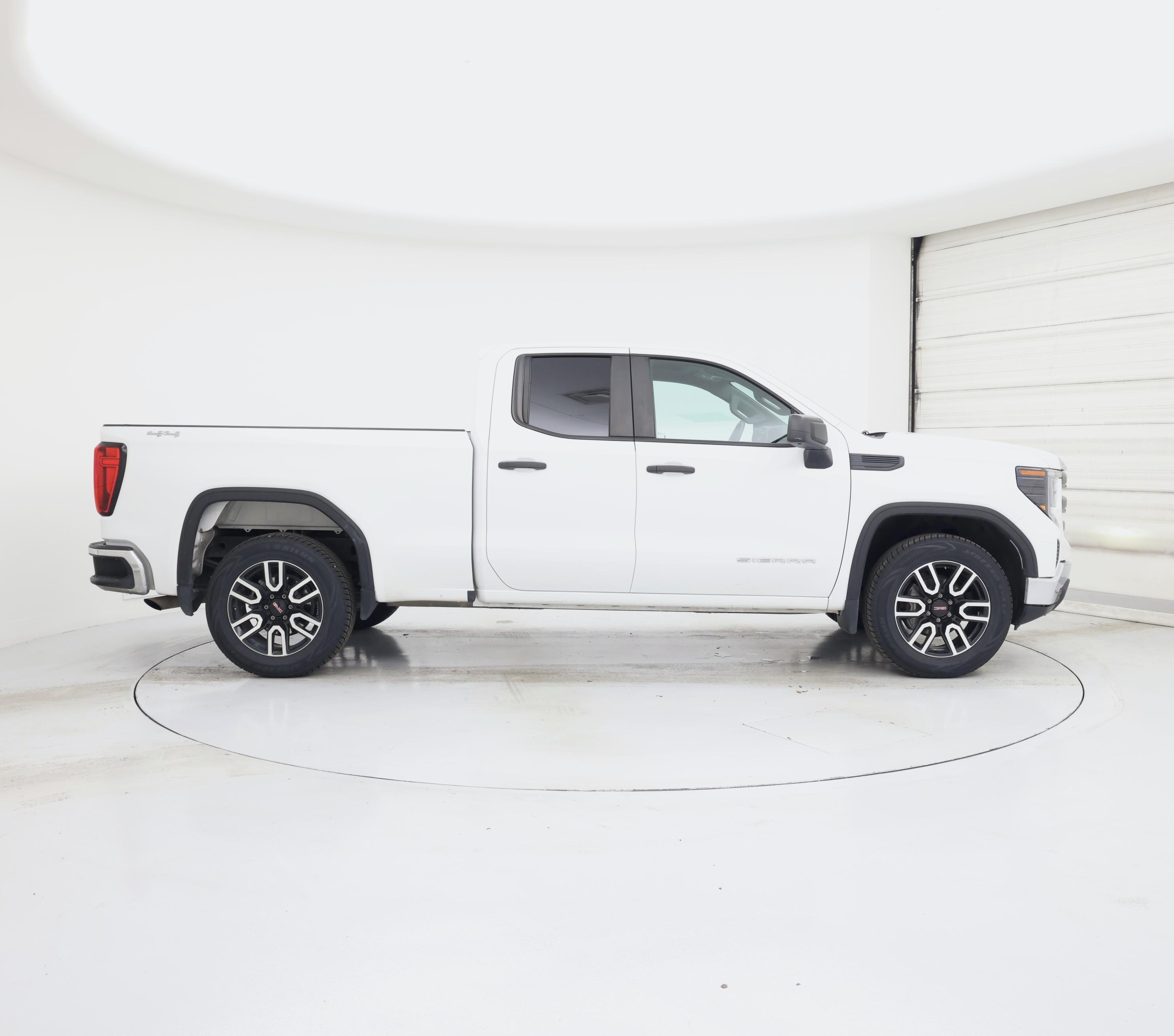 Thumbnail: 2023 GMC Sierra 1500 - 7