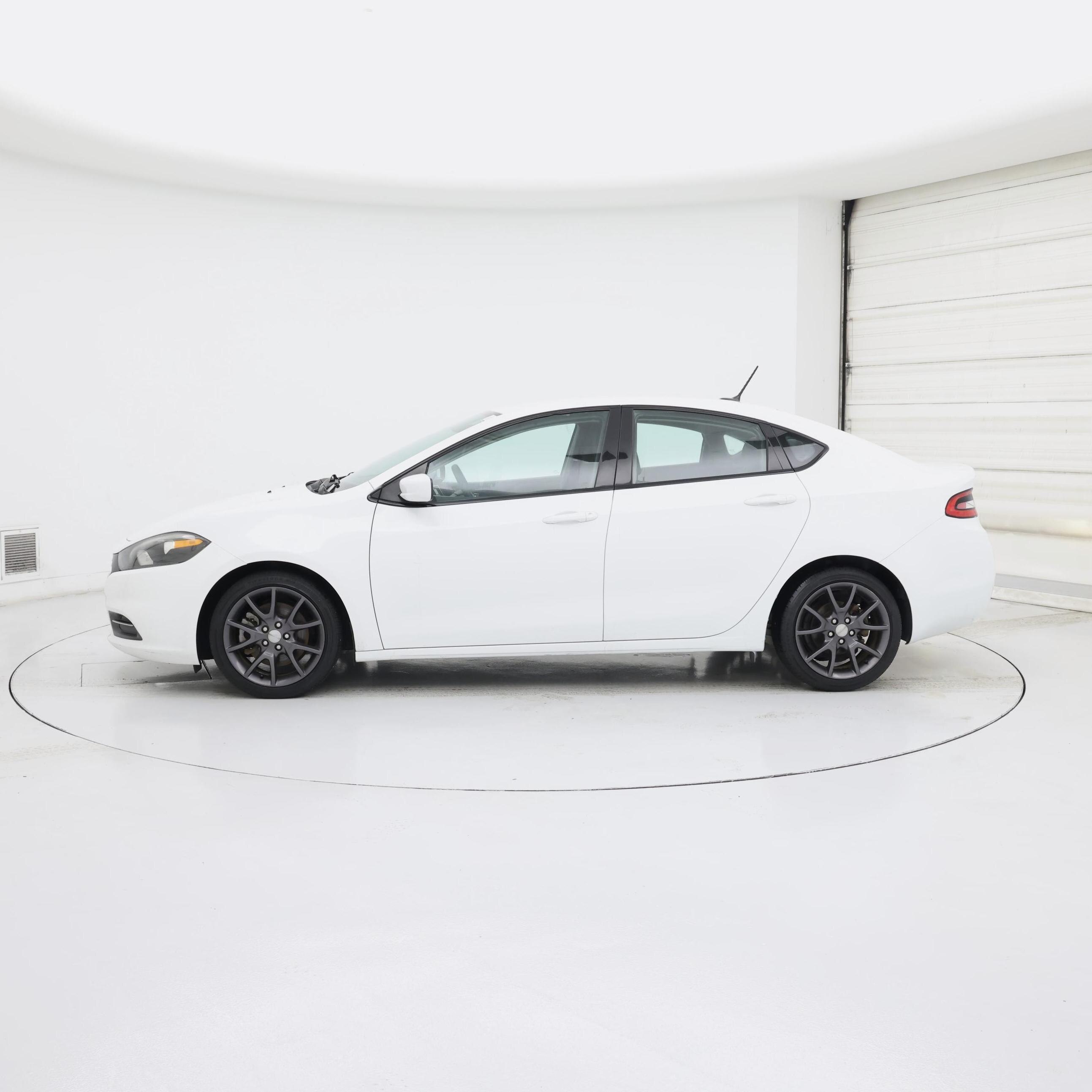 Thumbnail: 2016 Dodge Dart - 3