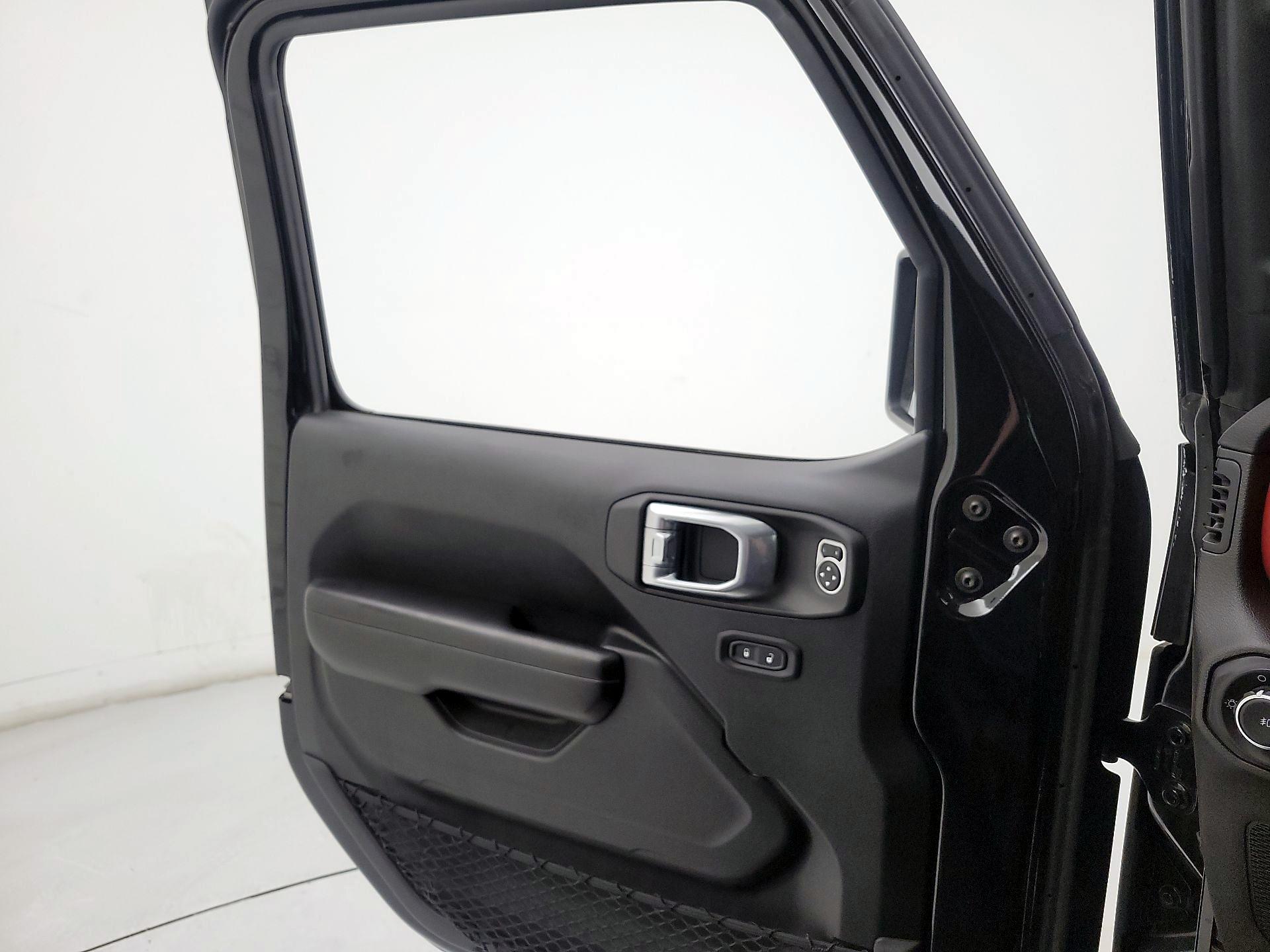 Thumbnail: 2020 Jeep Wrangler - 12