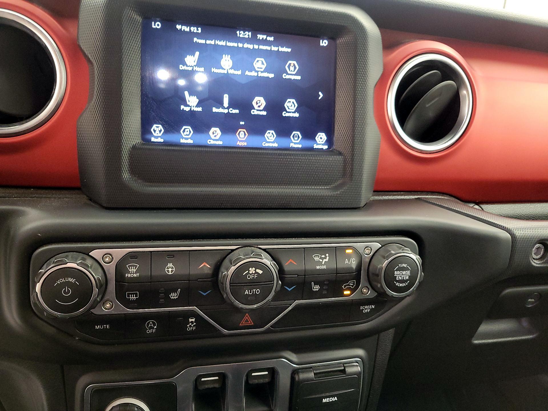 Thumbnail: 2020 Jeep Wrangler - 16