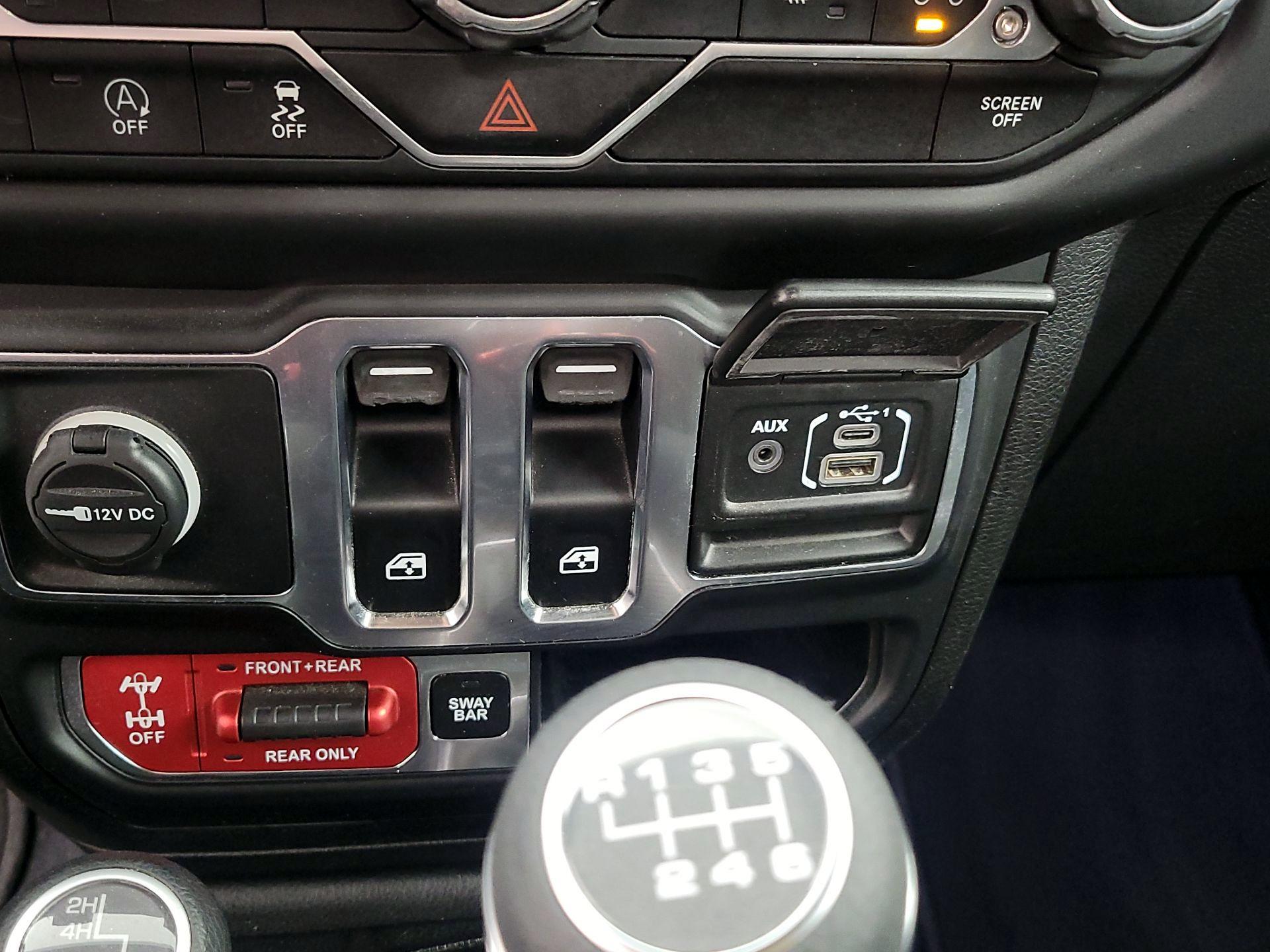 Thumbnail: 2020 Jeep Wrangler - 18