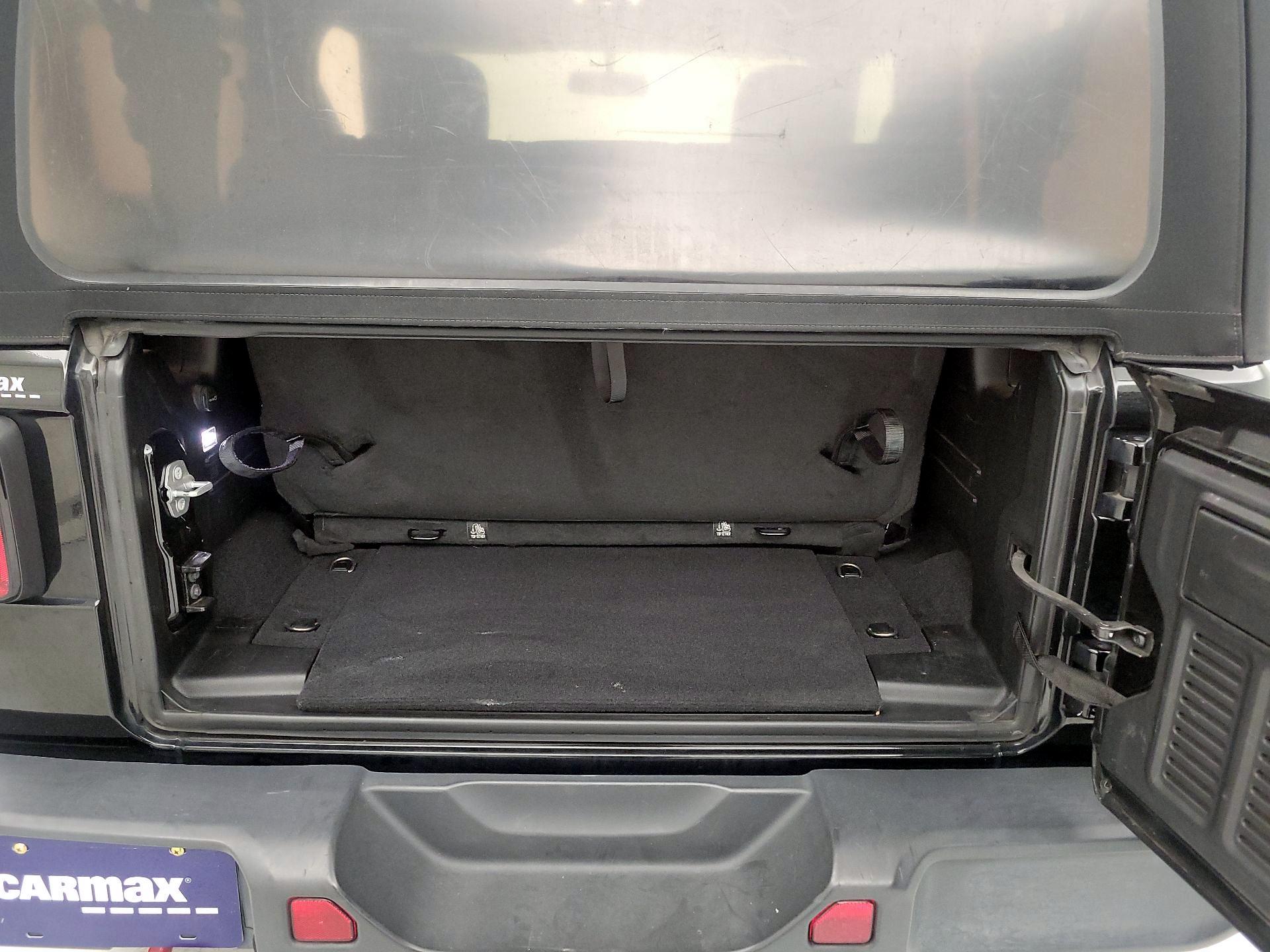 Thumbnail: 2020 Jeep Wrangler - 19