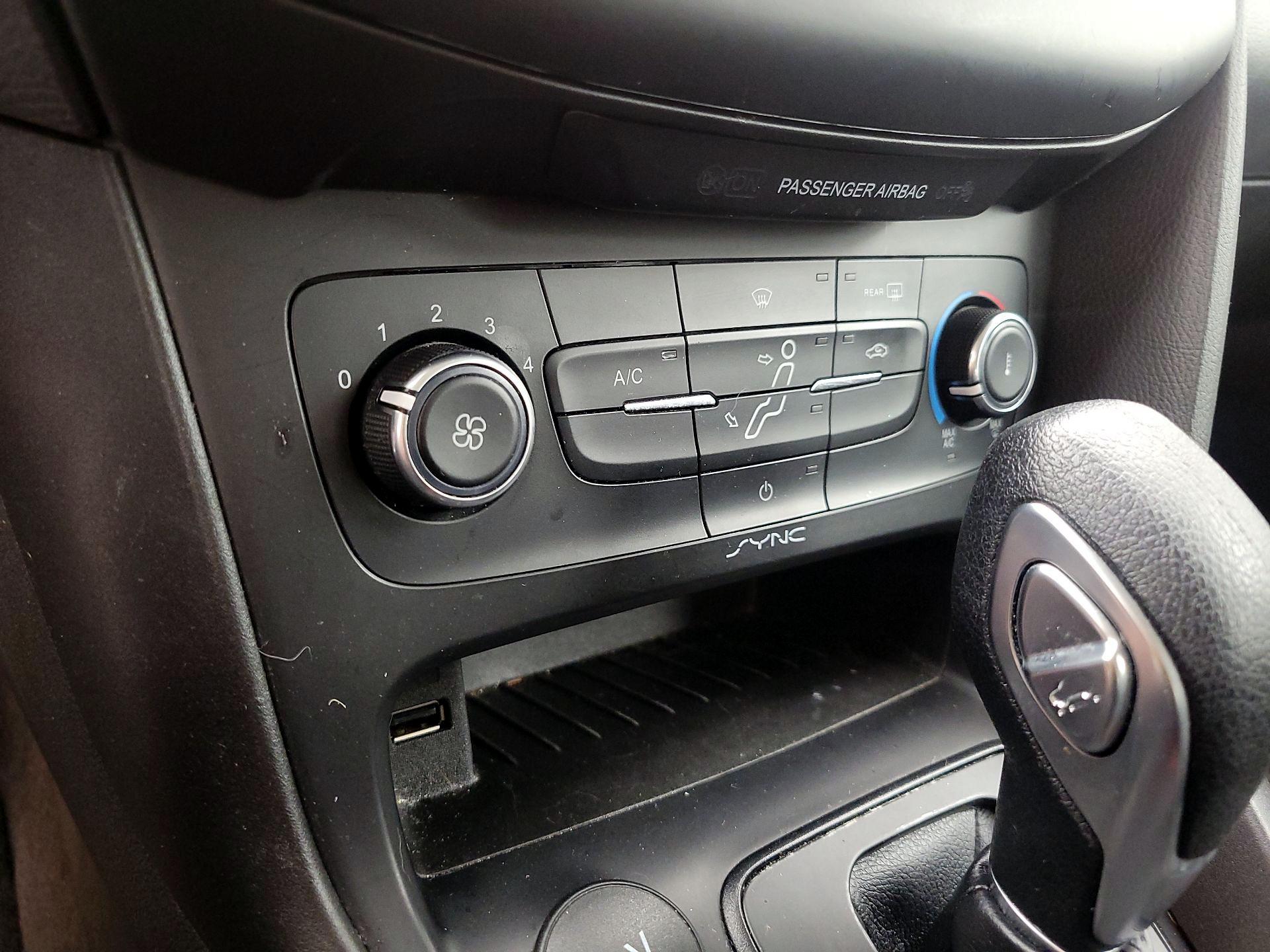 Thumbnail: 2018 Ford Focus - 16