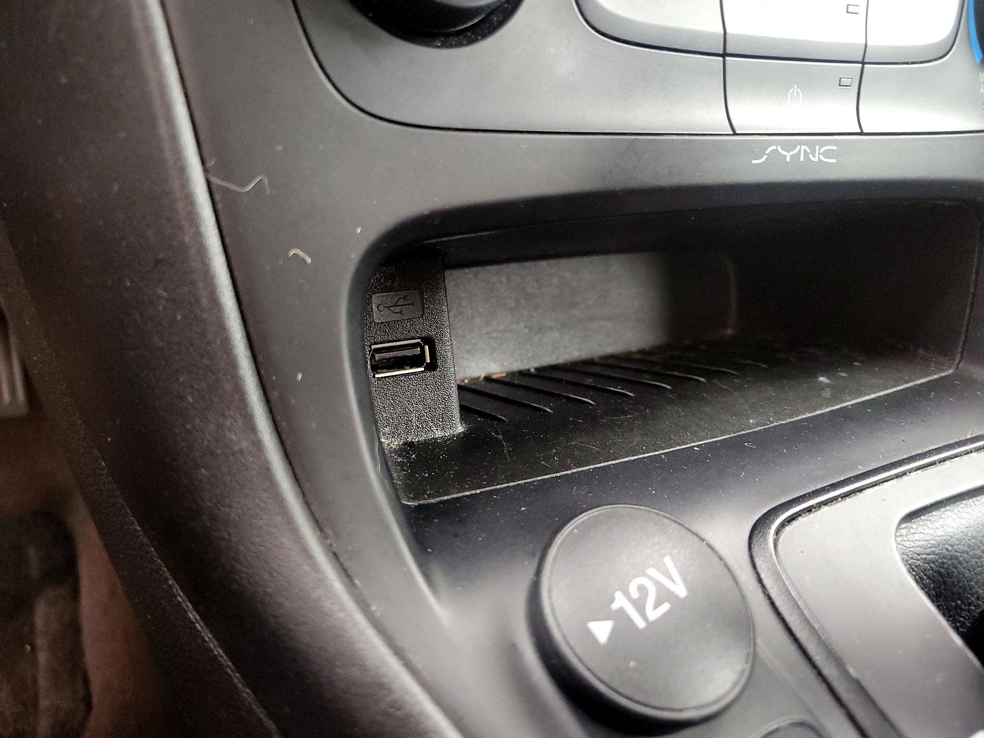 Thumbnail: 2018 Ford Focus - 18