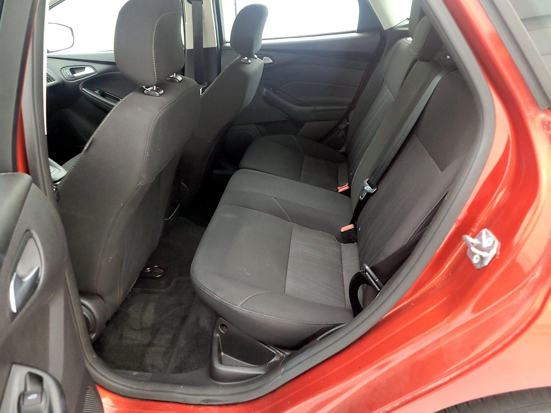 Thumbnail: 2018 Ford Focus - 19