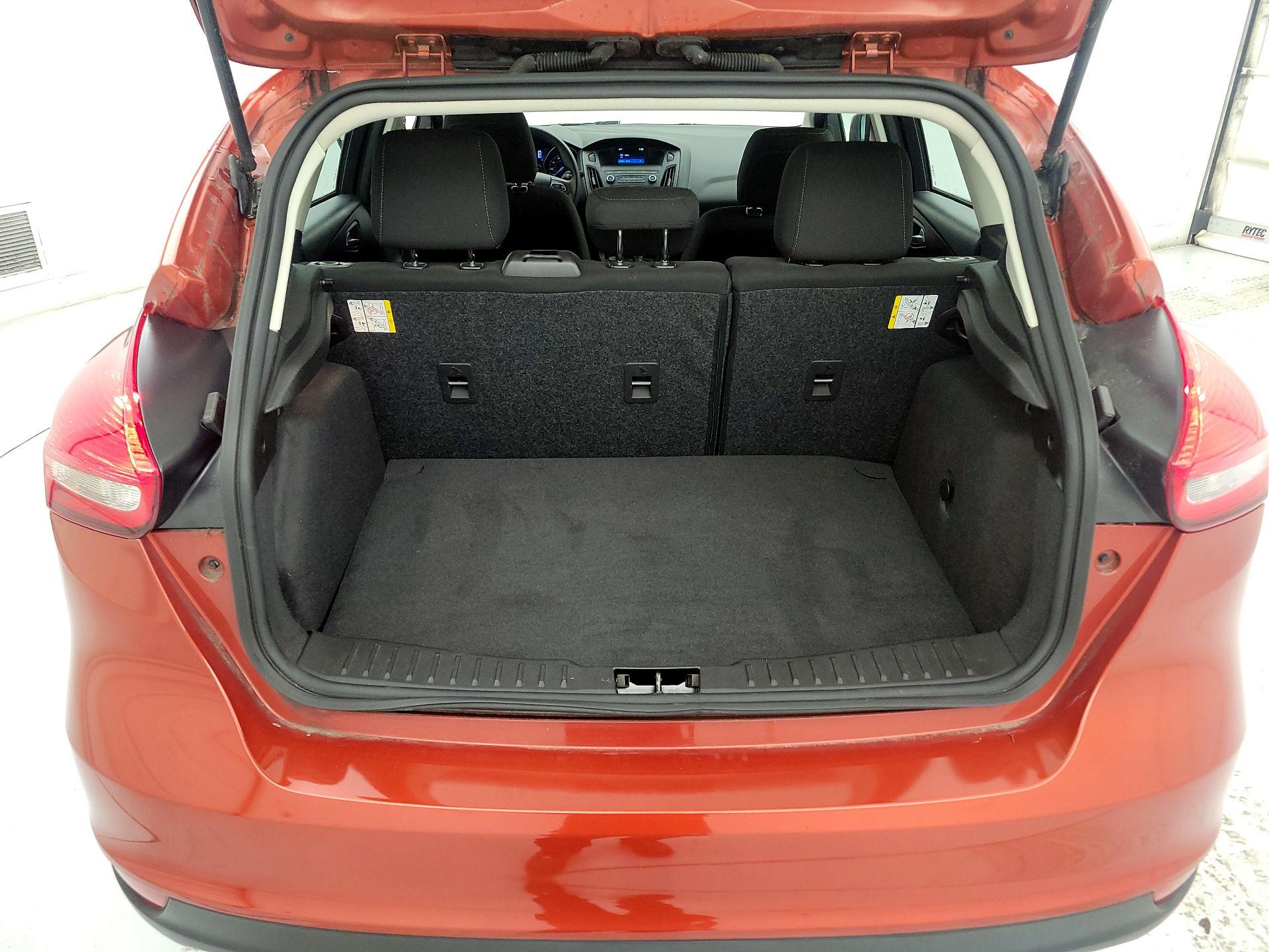 Thumbnail: 2018 Ford Focus - 20