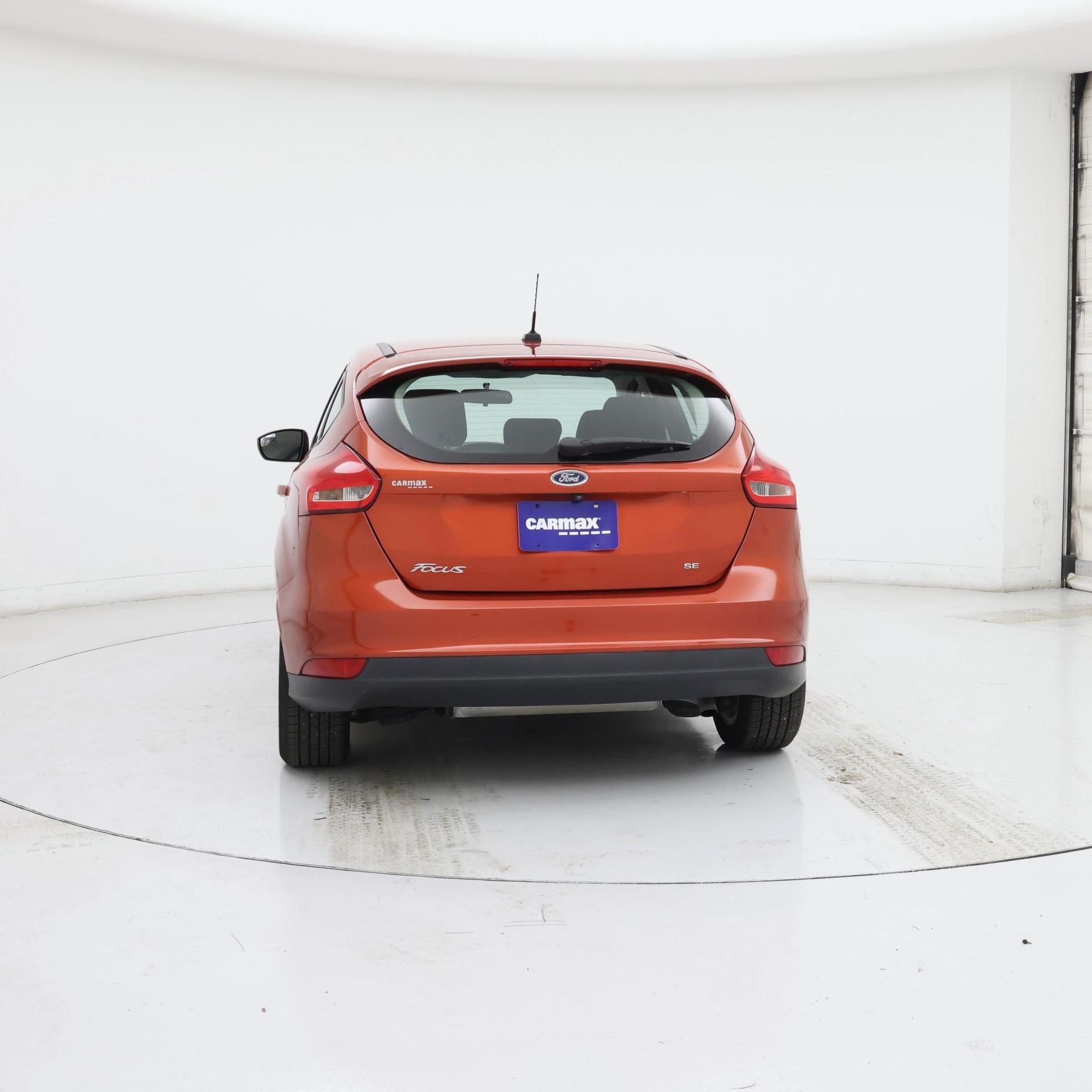 Thumbnail: 2018 Ford Focus - 6