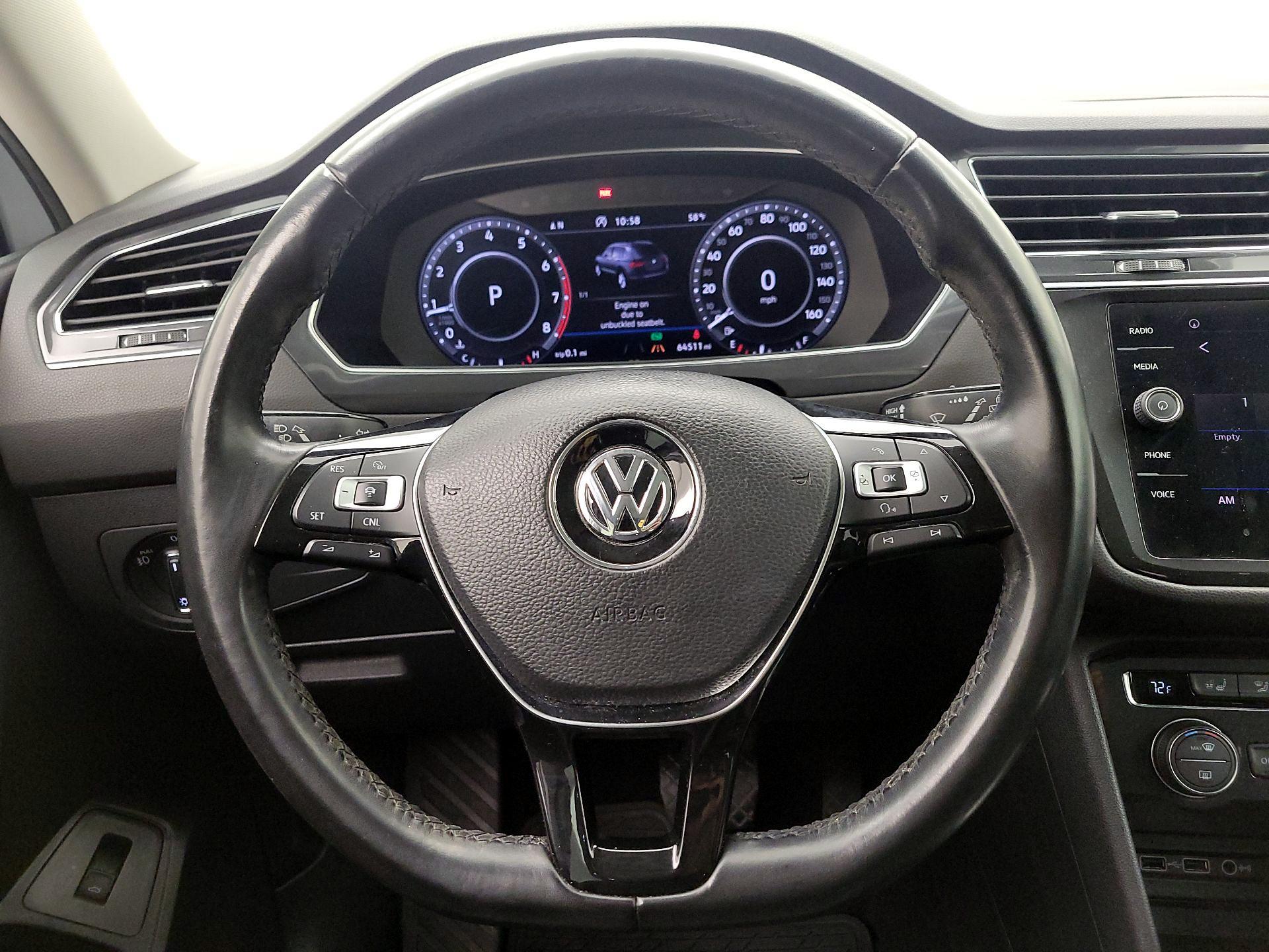 Thumbnail: 2018 Volkswagen Tiguan - 10