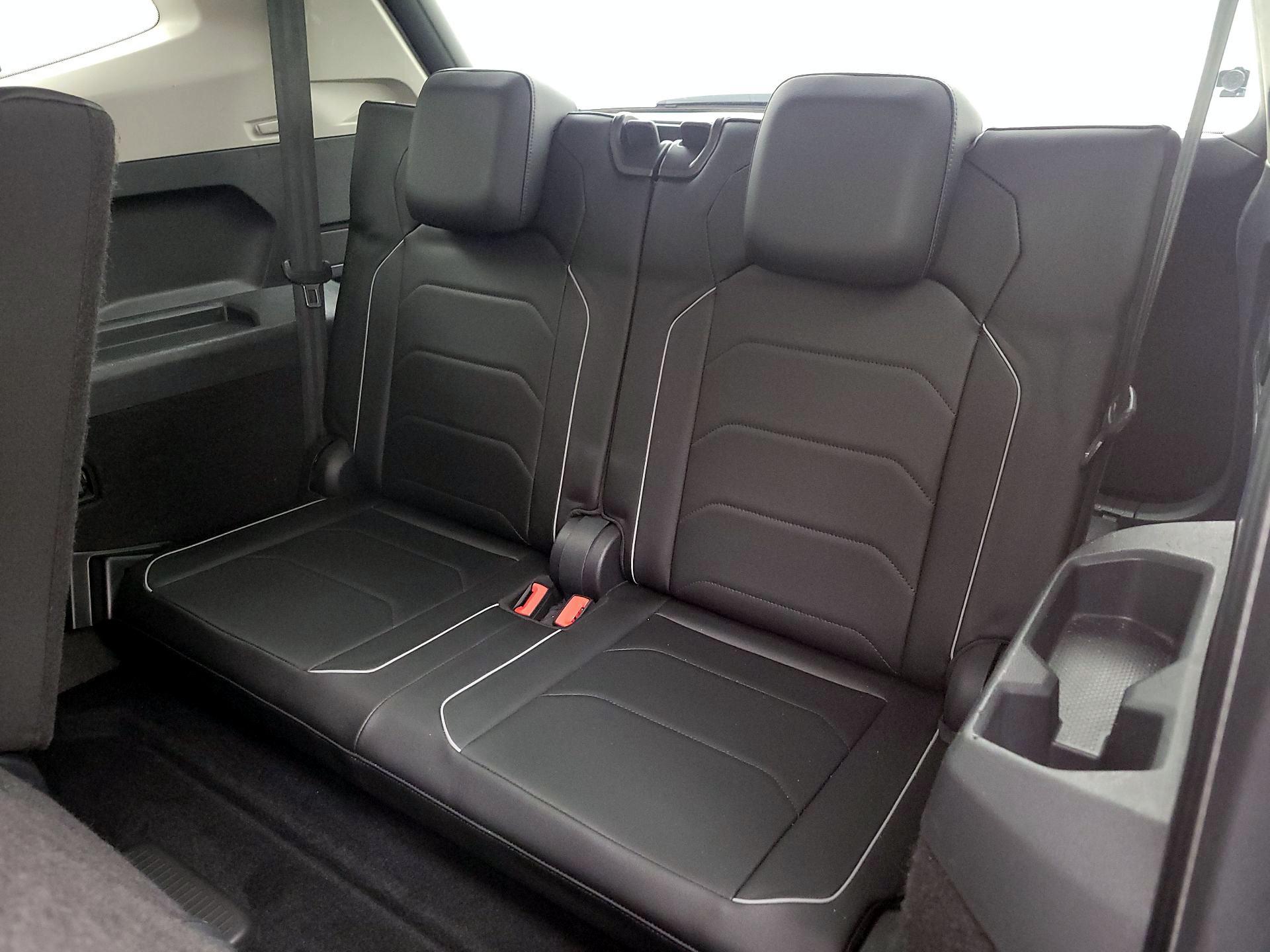 Thumbnail: 2018 Volkswagen Tiguan - 20