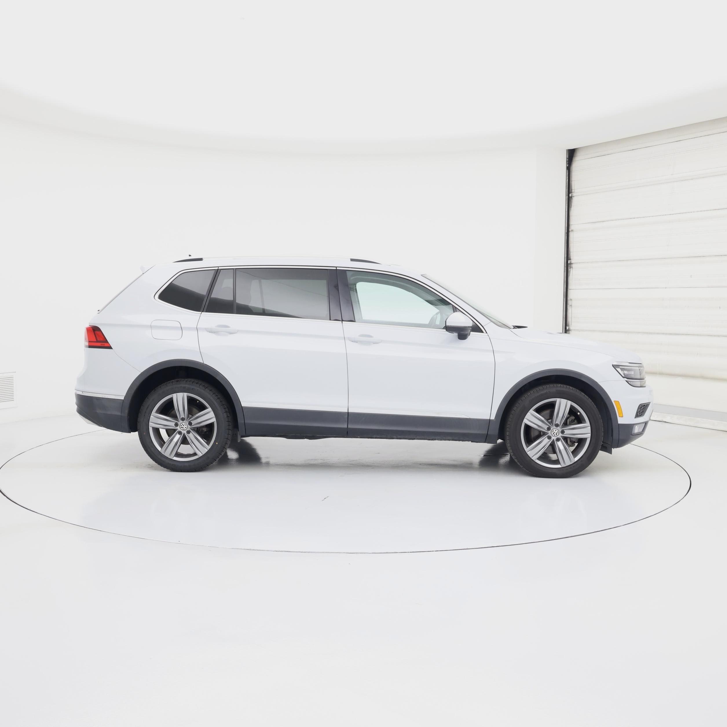 Thumbnail: 2018 Volkswagen Tiguan - 7