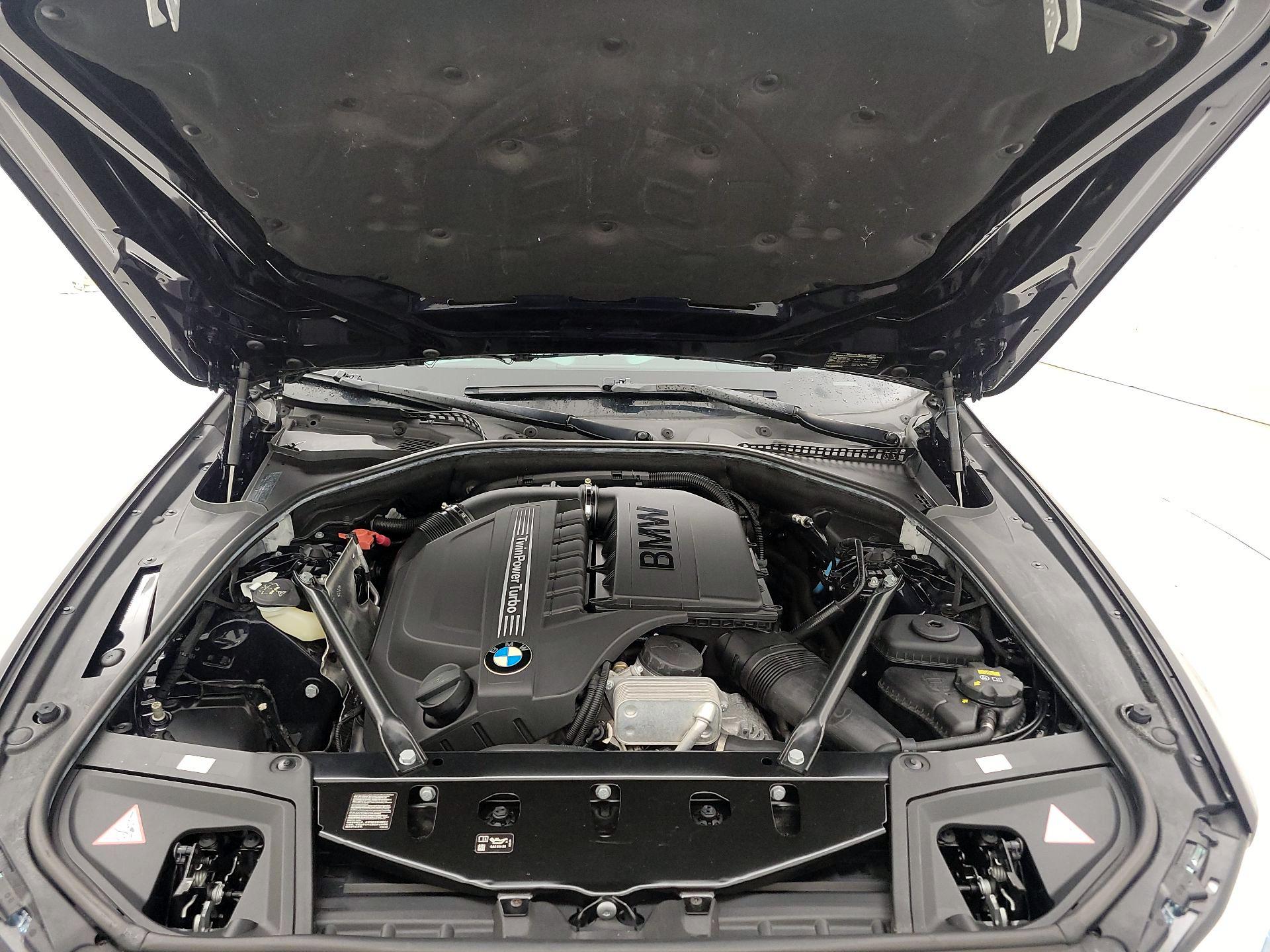 Thumbnail: 2016 BMW 5 Series - 17