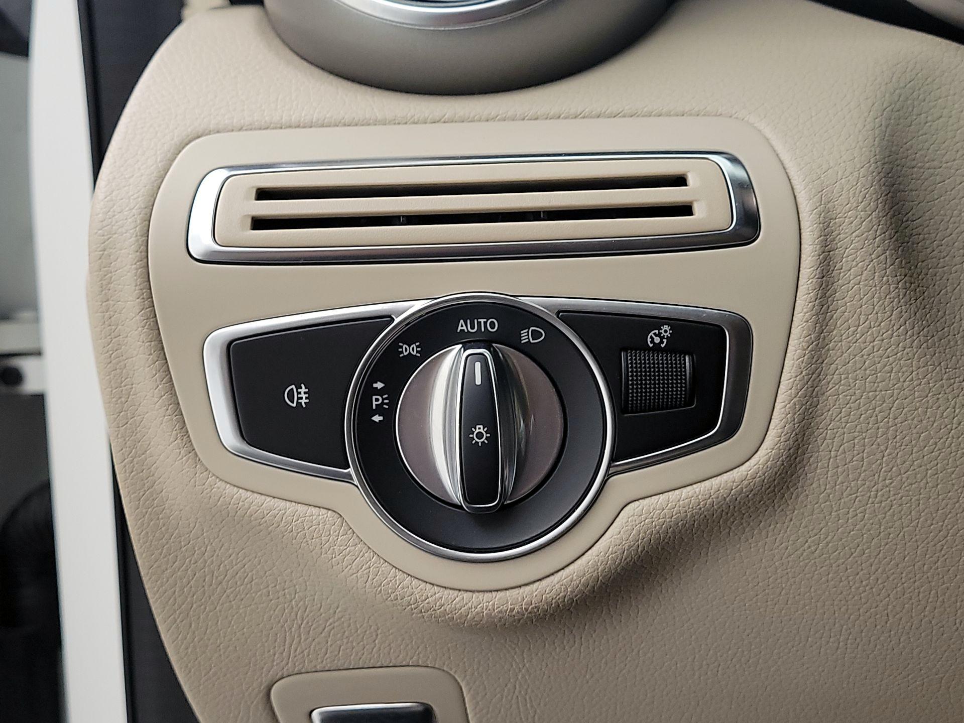 Thumbnail: 2019 Mercedes-Benz C-Class - 13