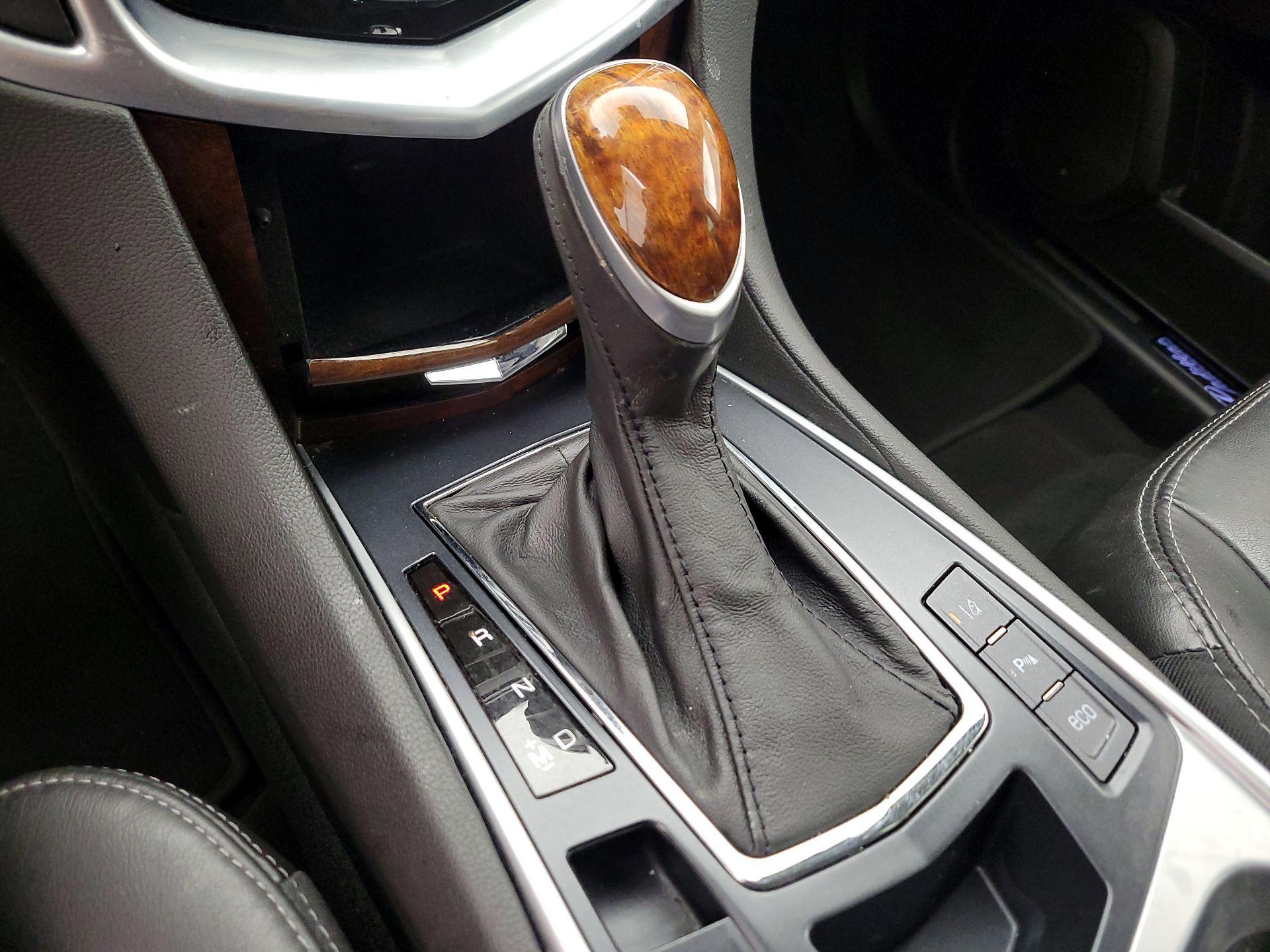 Thumbnail: 2016 Cadillac SRX - 17