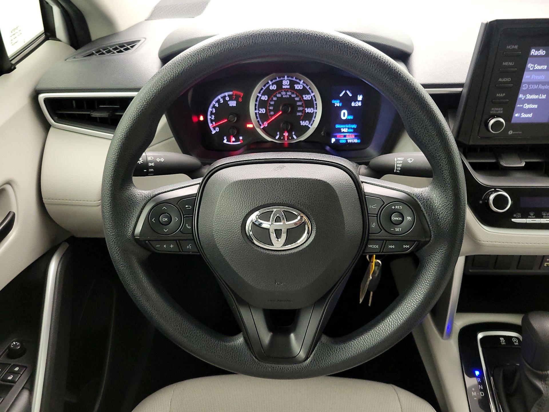 Thumbnail: 2022 Toyota Corolla Cross - 10