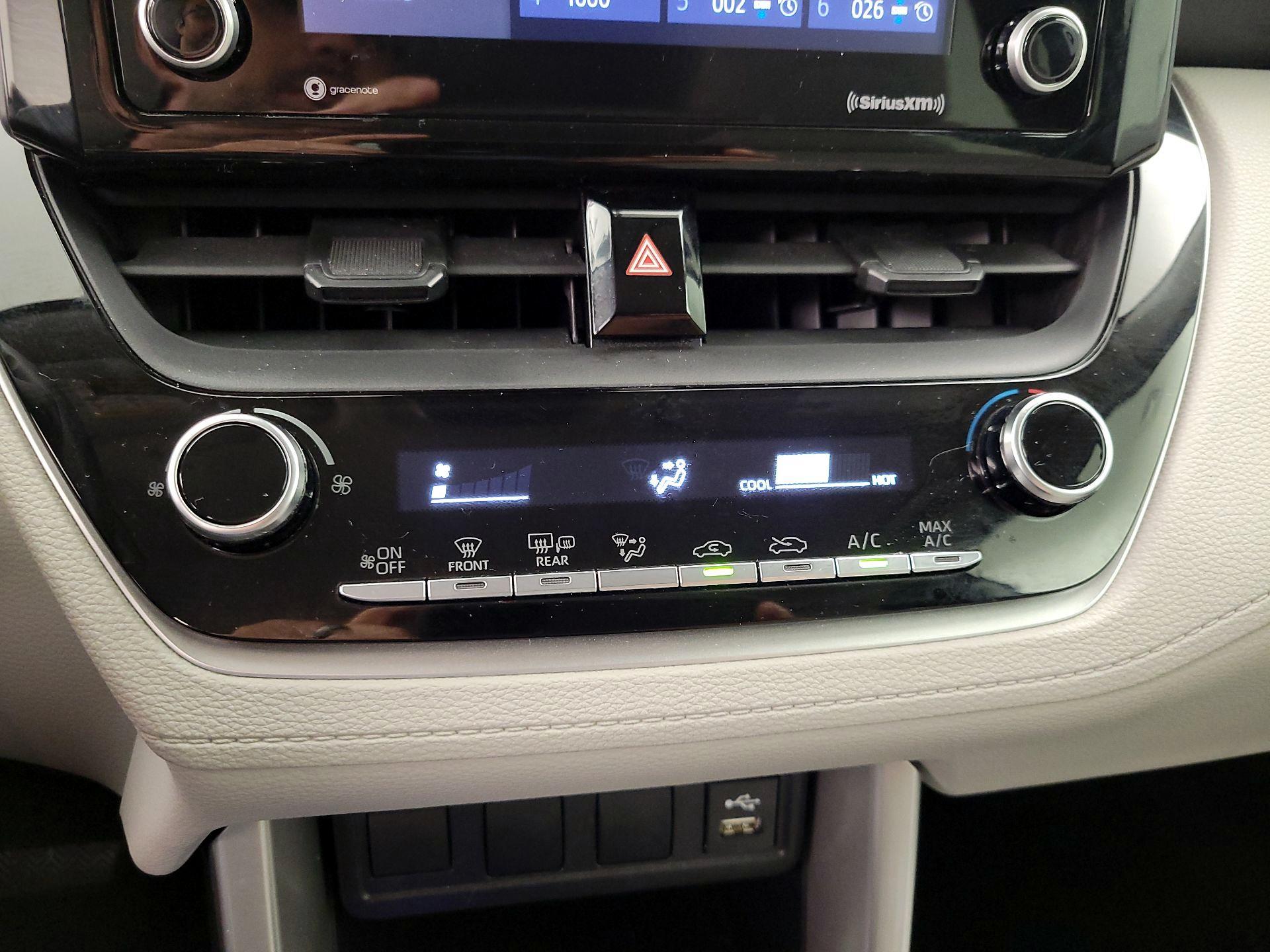 Thumbnail: 2022 Toyota Corolla Cross - 16