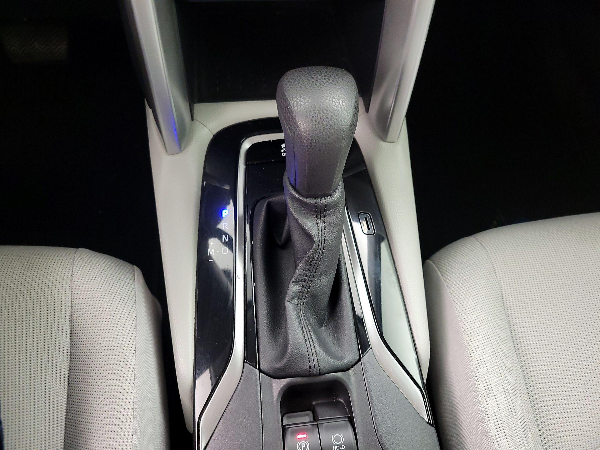 Thumbnail: 2022 Toyota Corolla Cross - 17