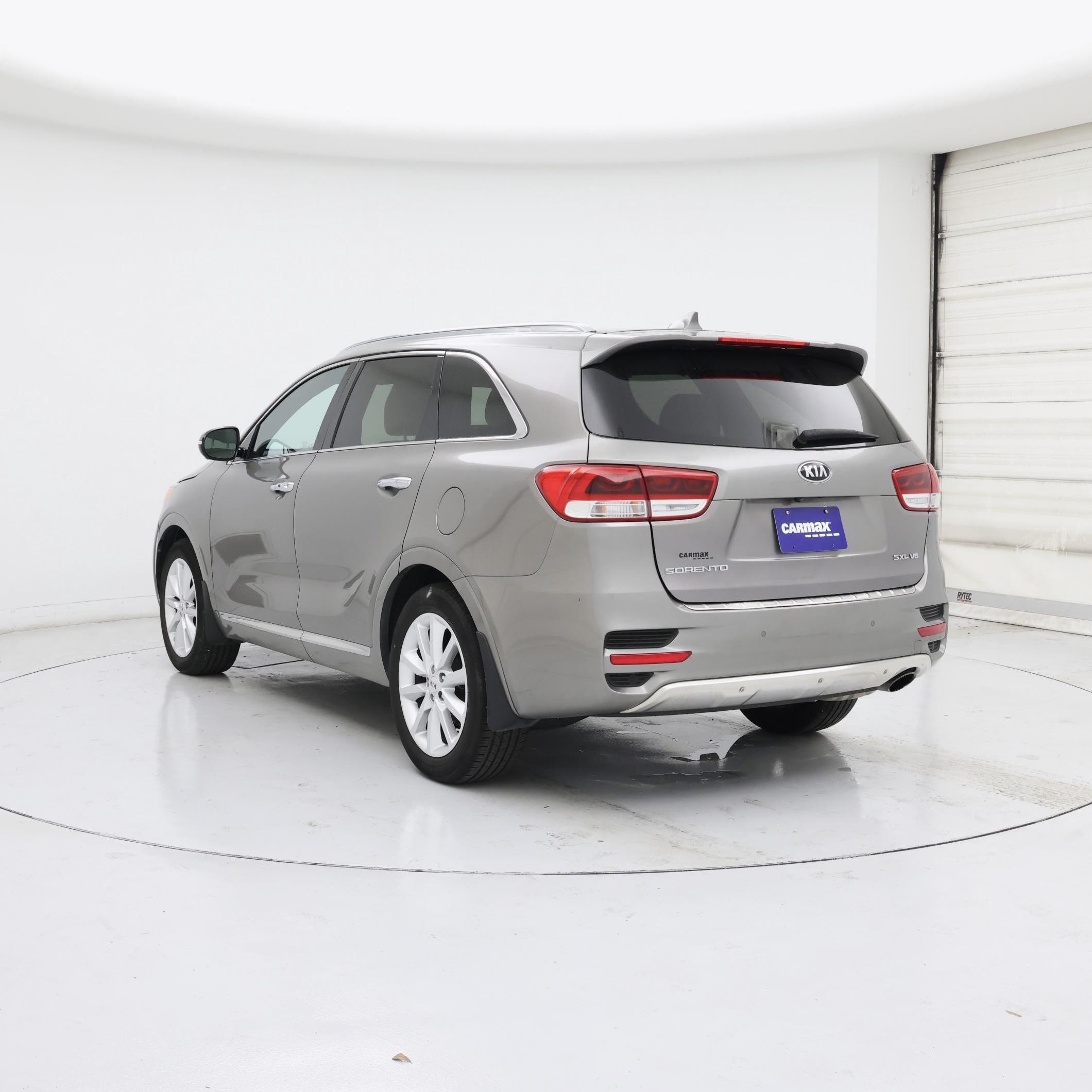 Thumbnail: 2017 Kia Sorento - 2