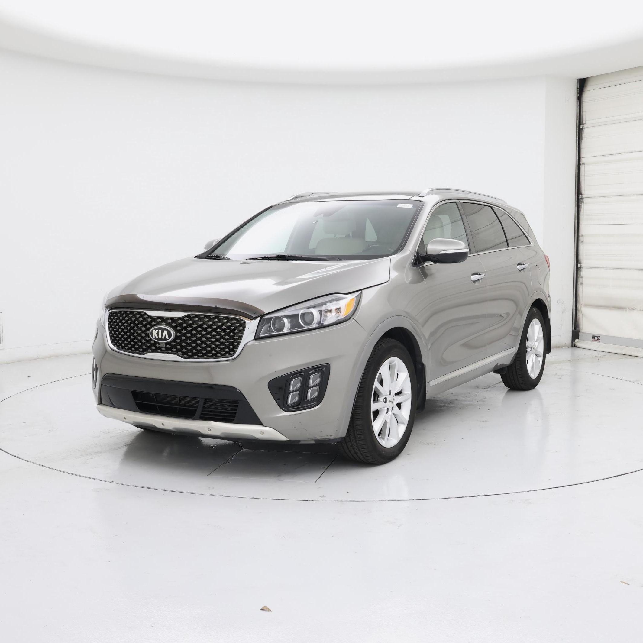 Thumbnail: 2017 Kia Sorento - 4
