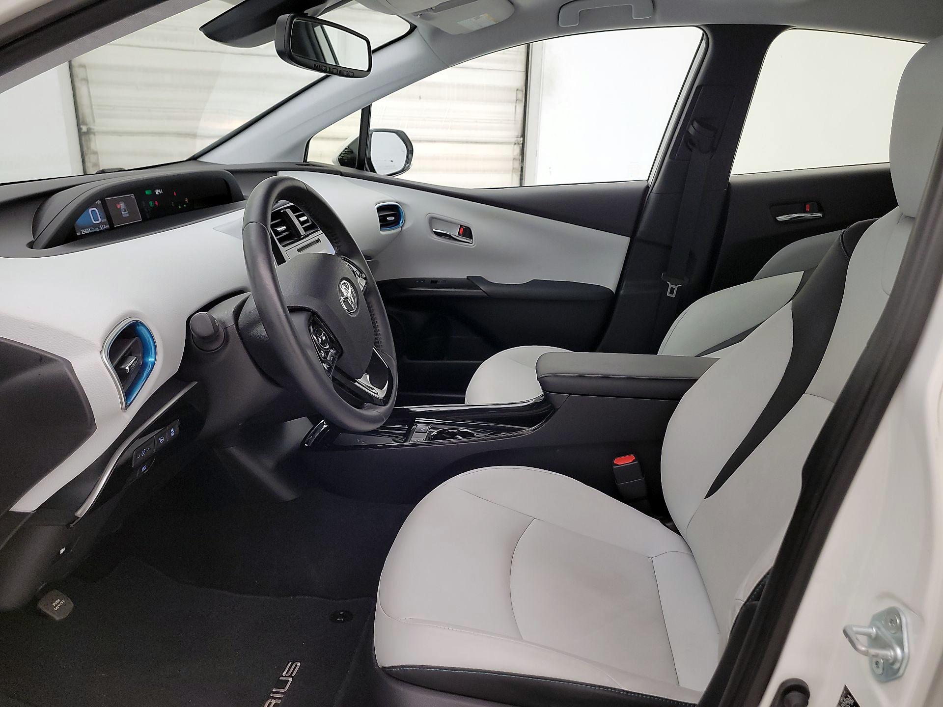 Thumbnail: 2019 Toyota Prius - 11