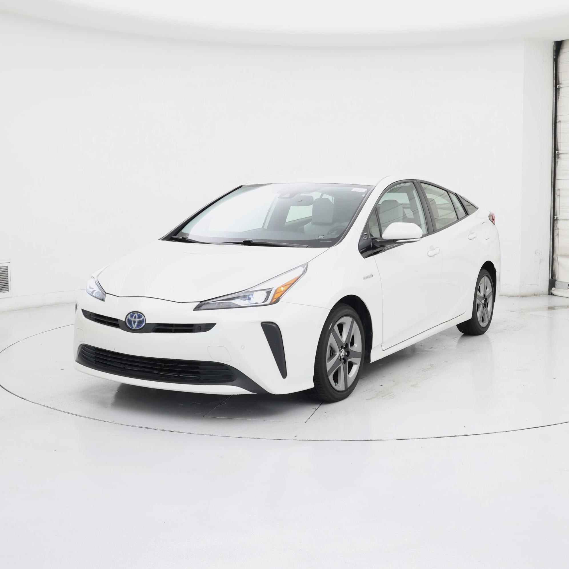 Thumbnail: 2019 Toyota Prius - 4