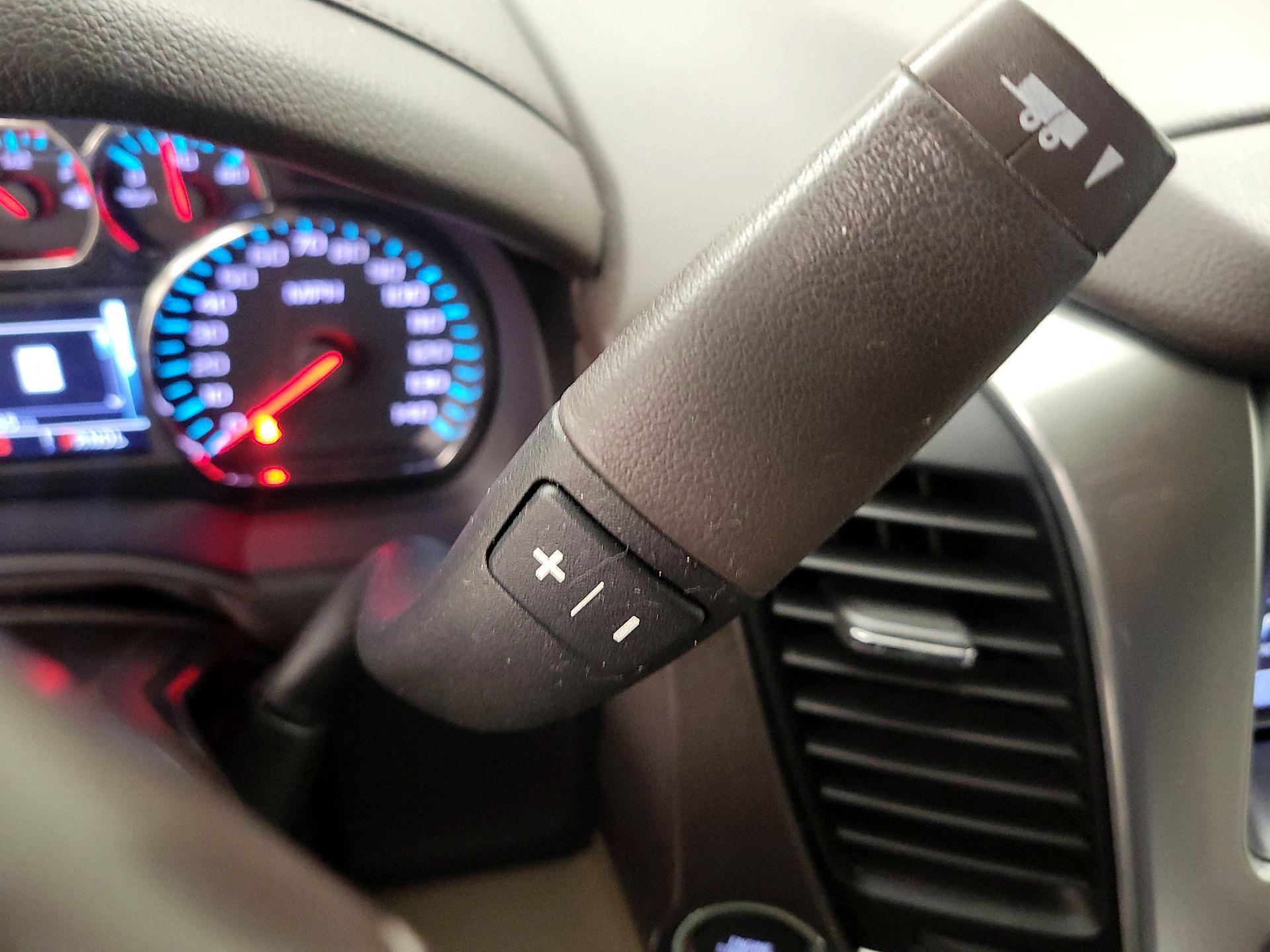 Thumbnail: 2020 Chevrolet Tahoe - 17