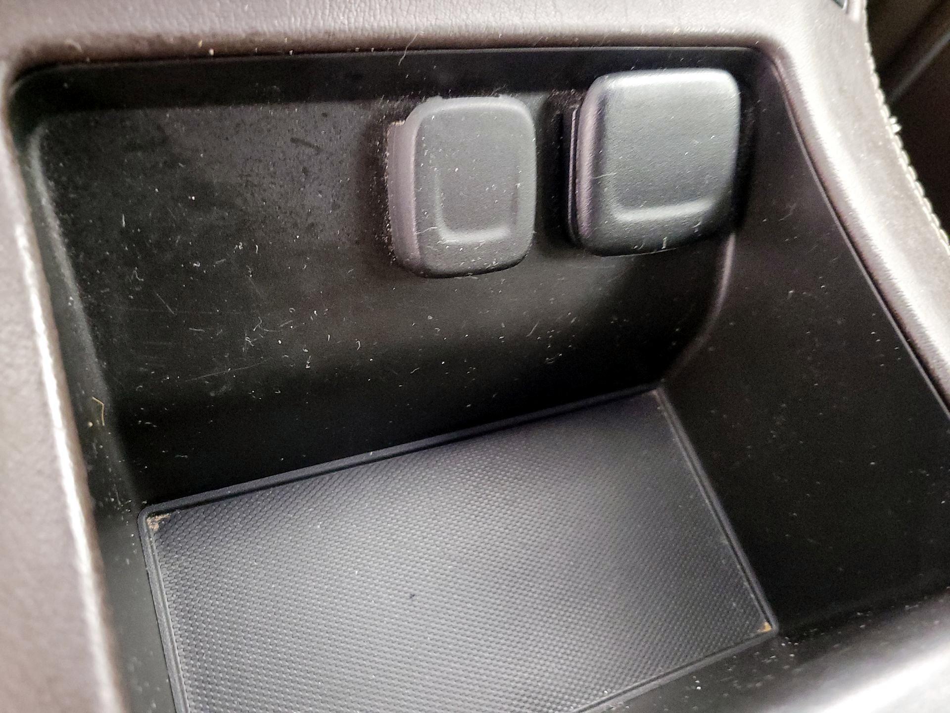 Thumbnail: 2020 Chevrolet Tahoe - 18