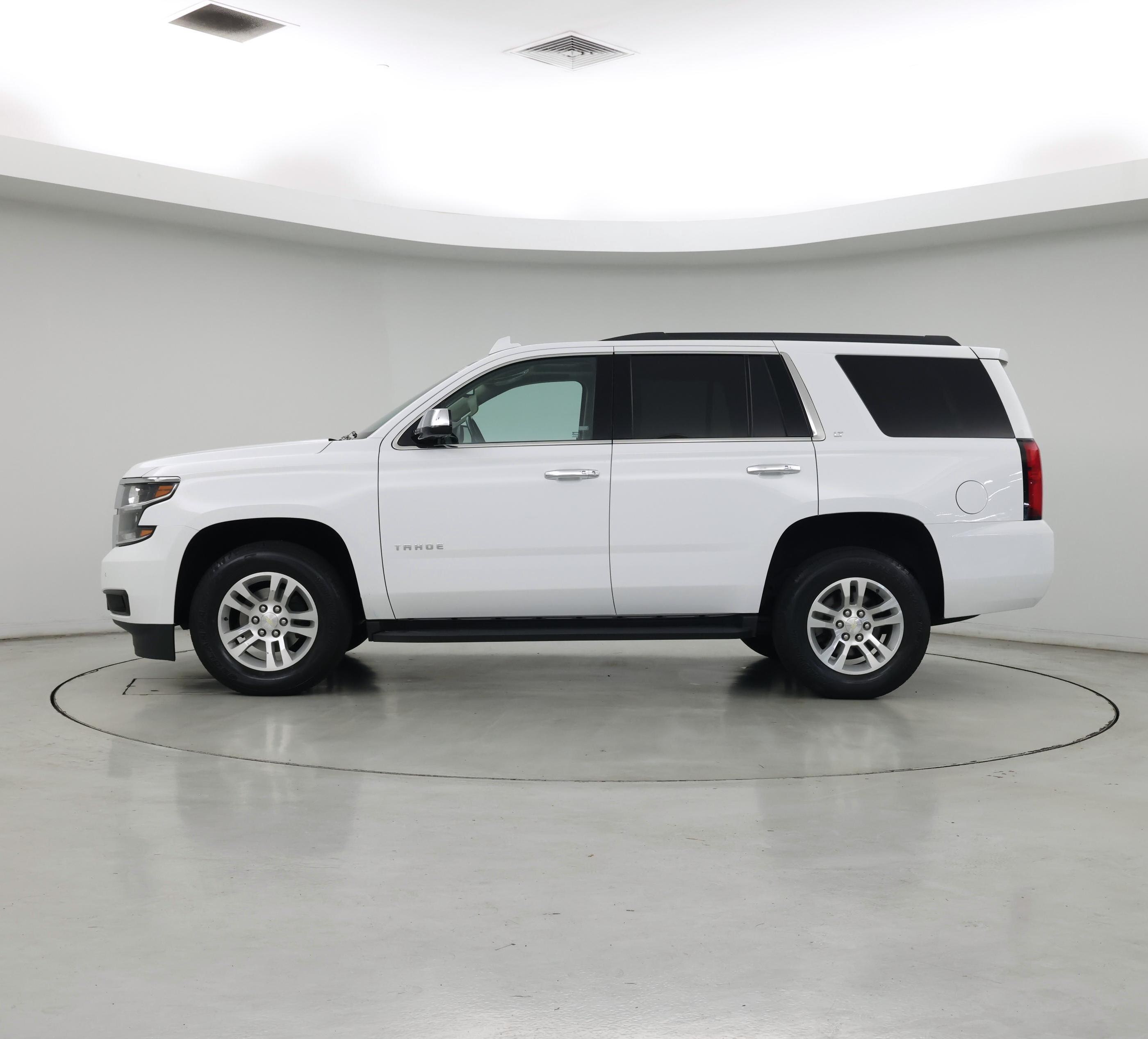 Thumbnail: 2020 Chevrolet Tahoe - 3