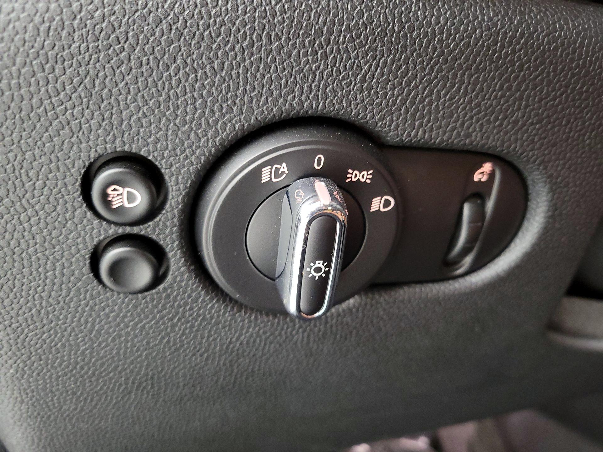 Thumbnail: 2022 MINI Cooper - 13