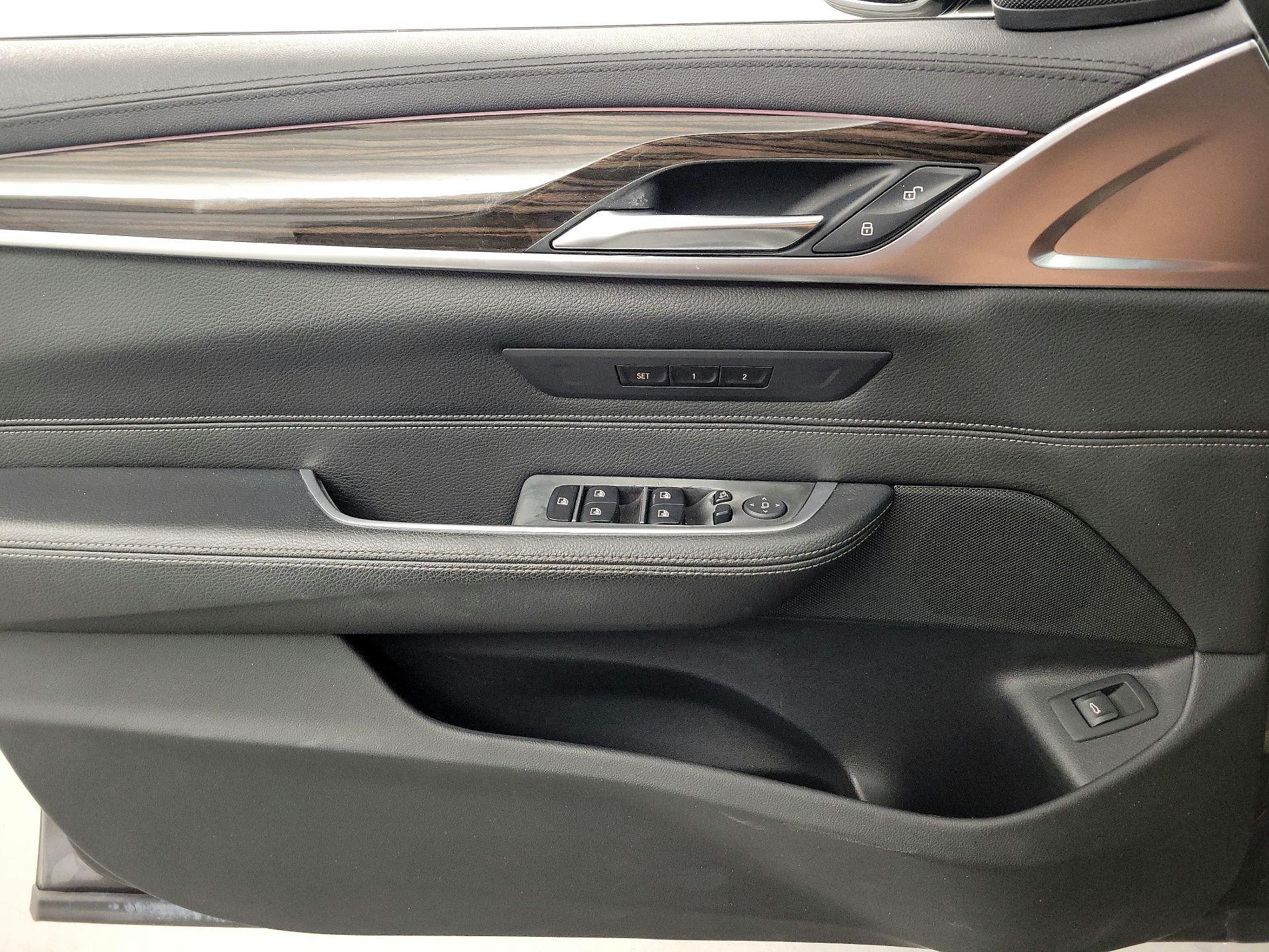 Thumbnail: 2019 BMW 6 Series - 12