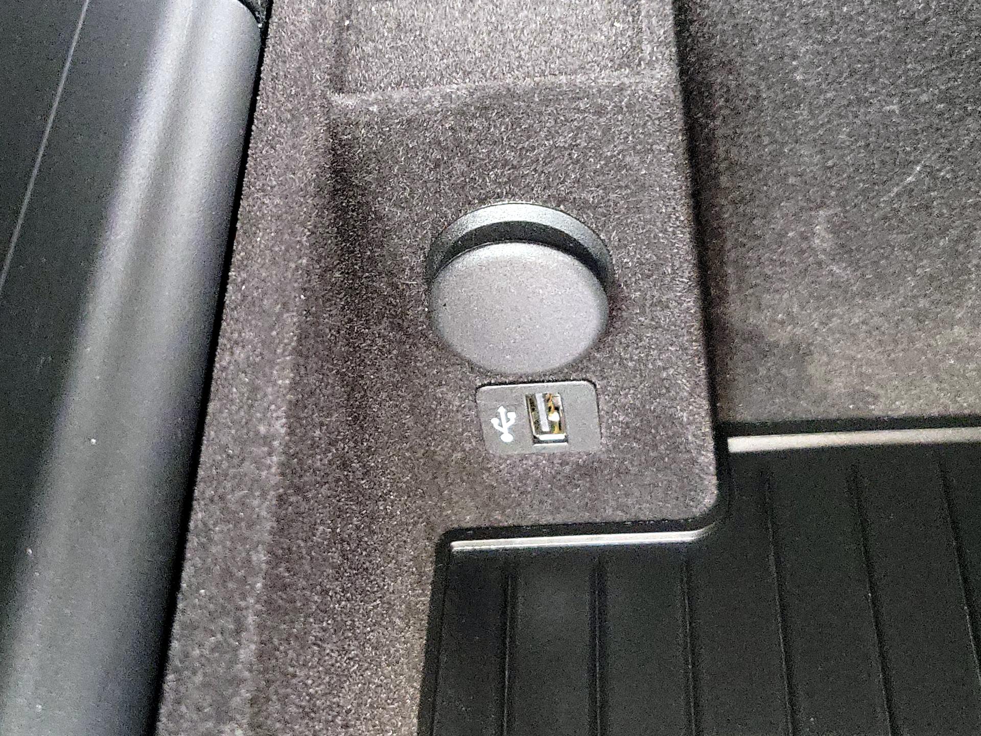 Thumbnail: 2019 BMW 6 Series - 19