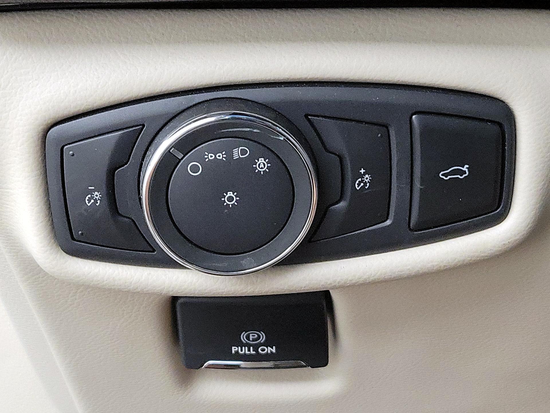 Thumbnail: 2019 Lincoln MKZ - 13