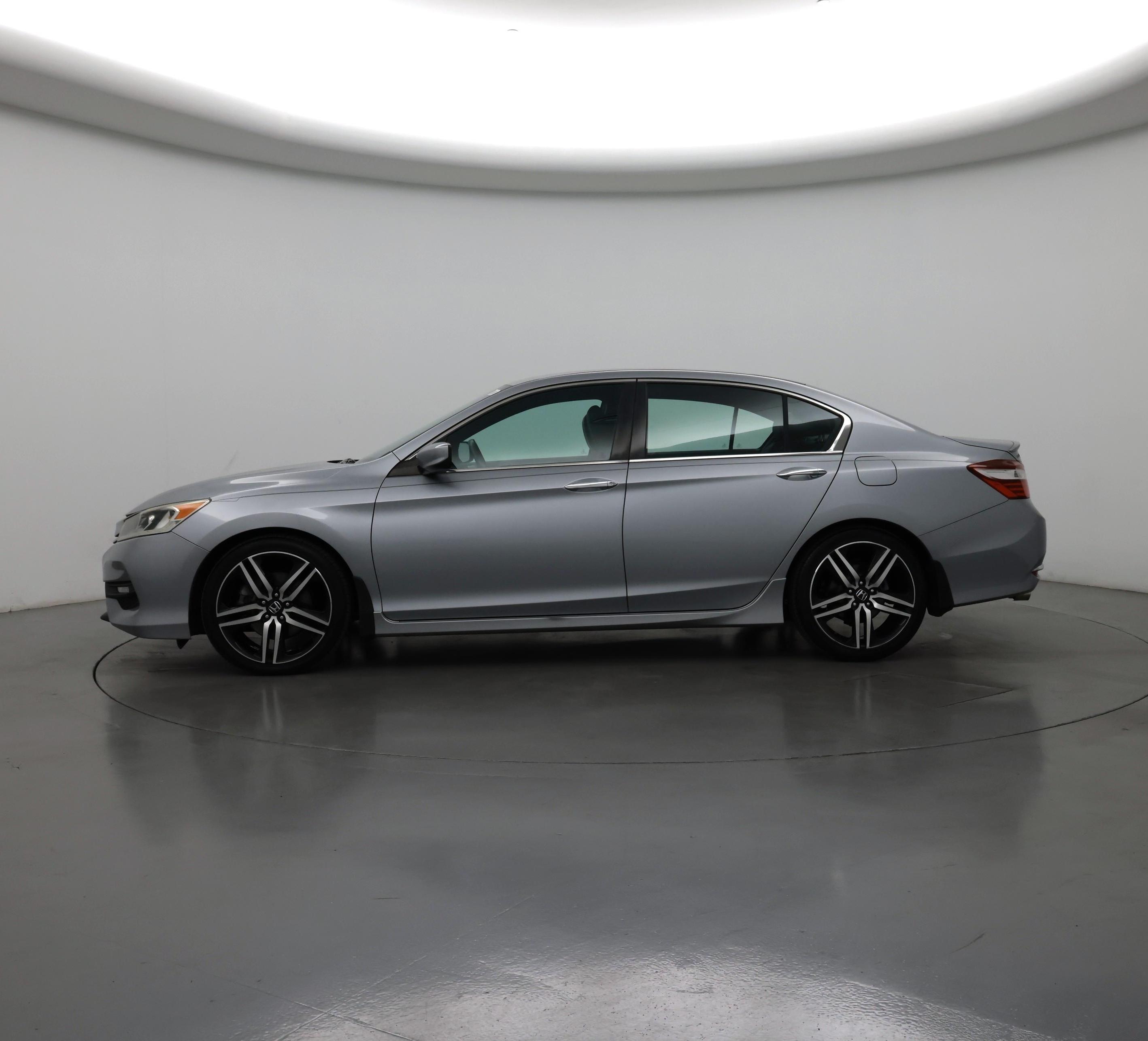 Thumbnail: 2017 Honda Accord - 3