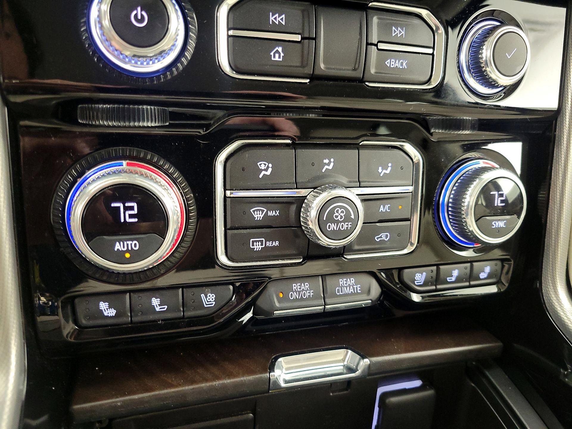 Thumbnail: 2022 GMC Yukon - 17