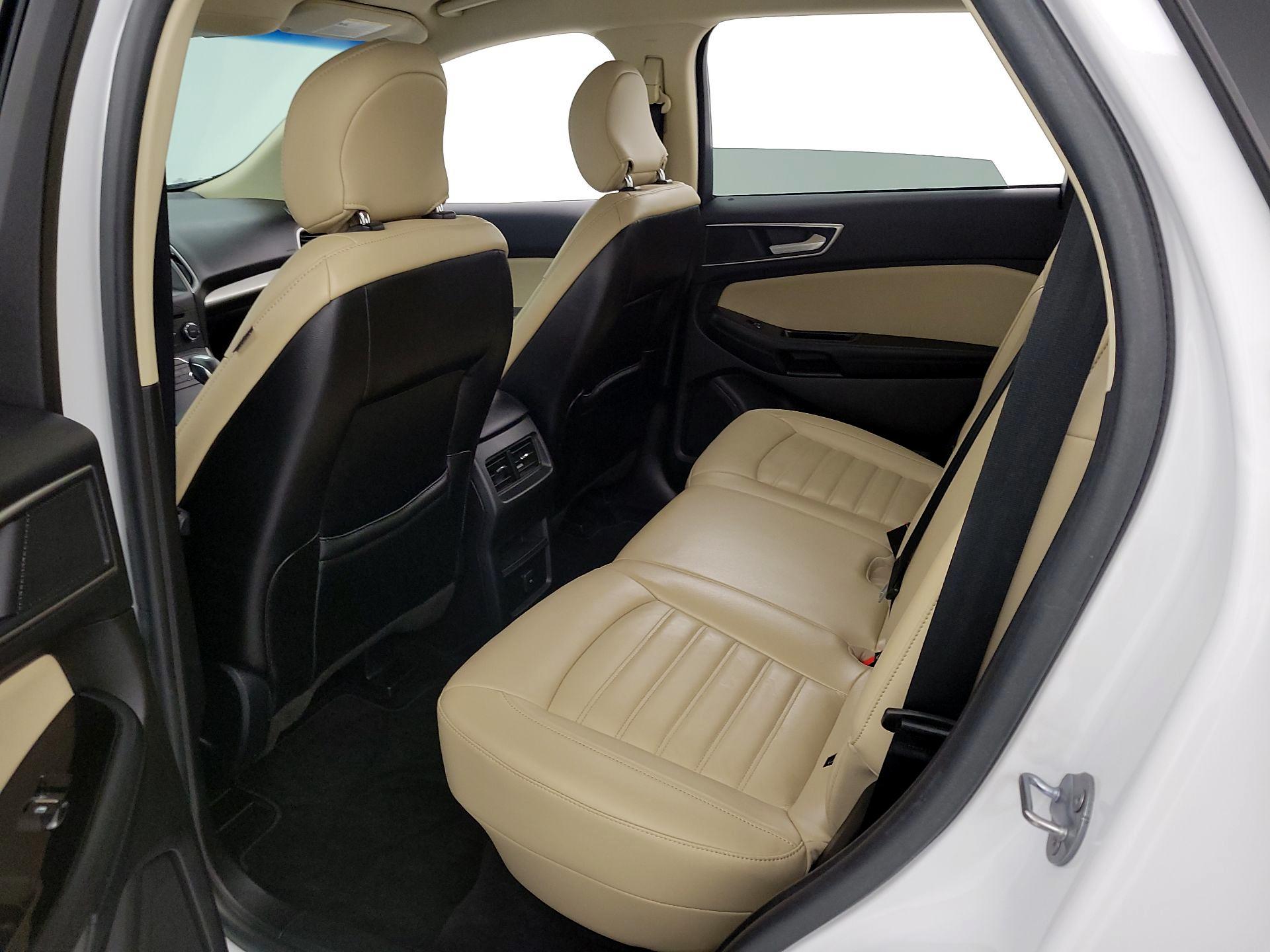 Thumbnail: 2017 Ford Edge - 19