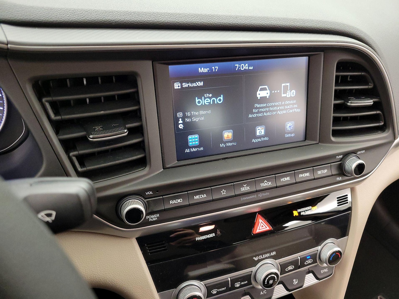 2020 Hyundai Elantra SEL - Photo 16