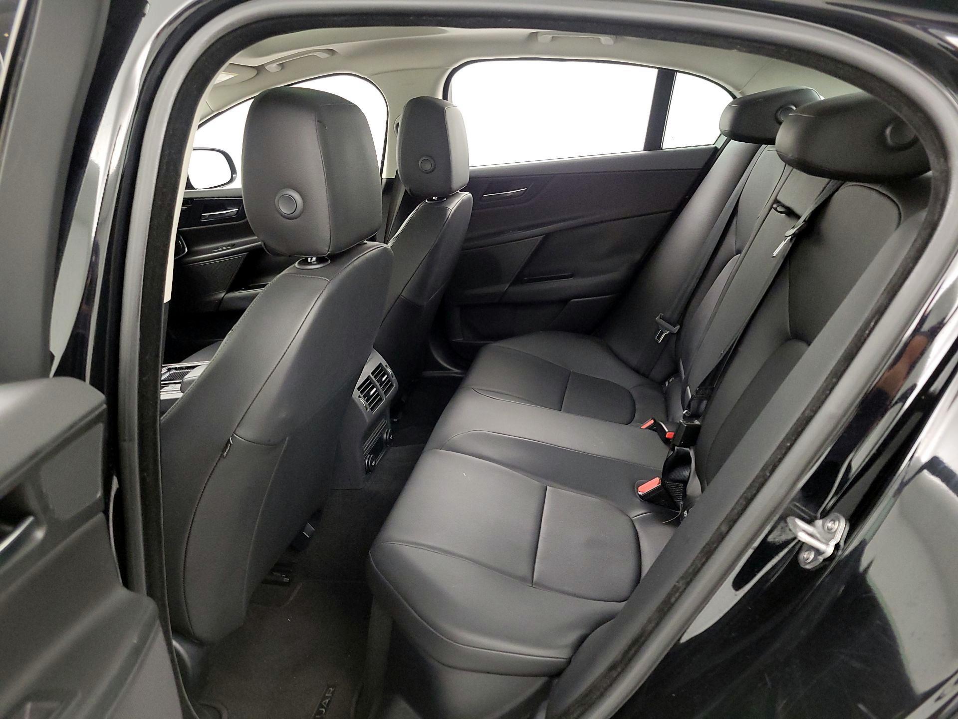 Thumbnail: 2018 Jaguar XE - 19